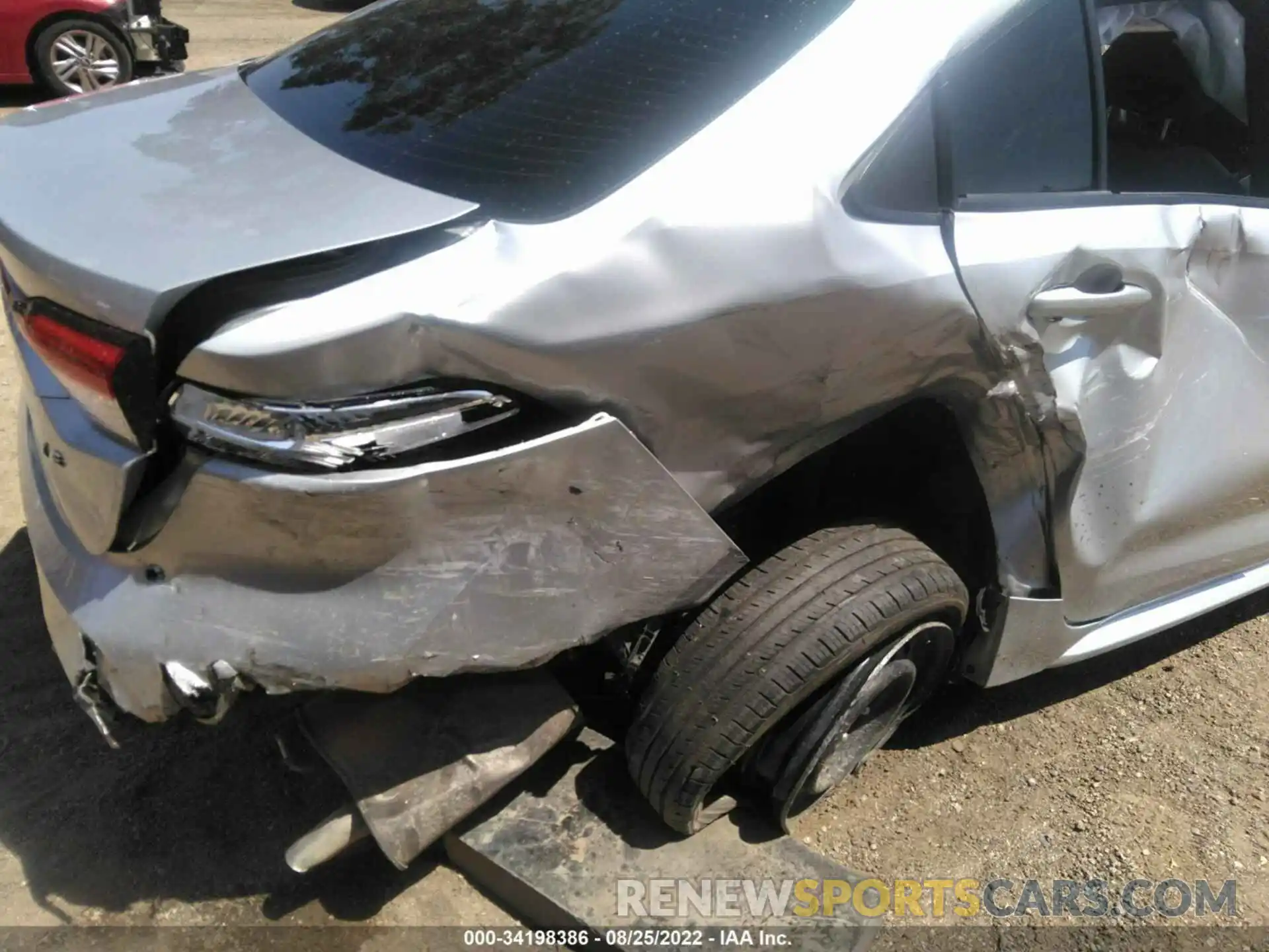 6 Photograph of a damaged car JTDEPRAE6LJ051758 TOYOTA COROLLA 2020