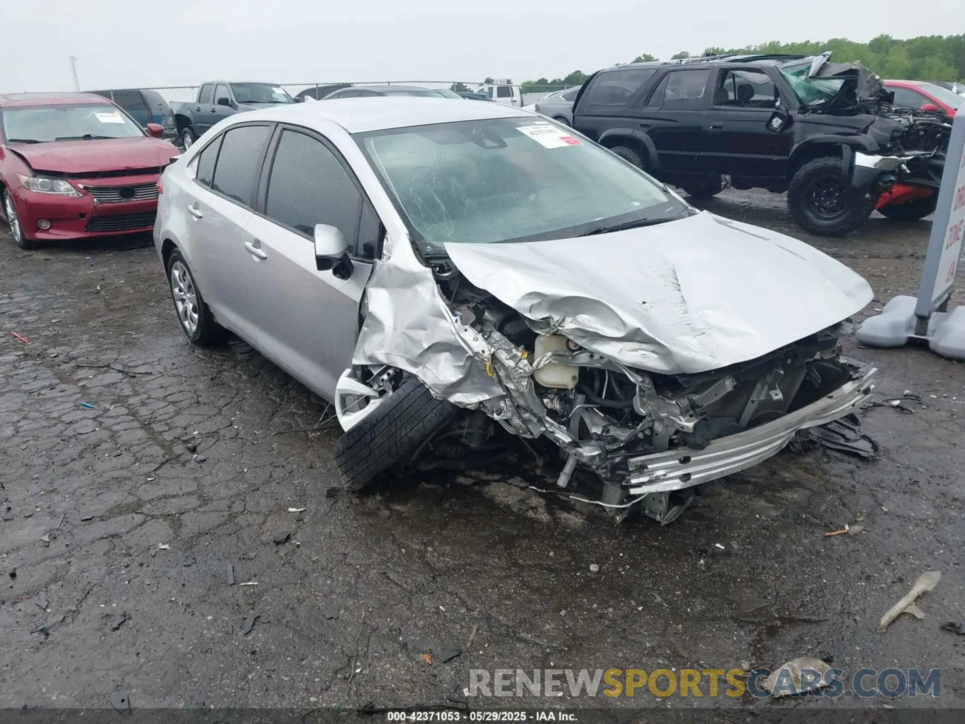 1 Photograph of a damaged car JTDEPRAE6LJ053168 TOYOTA COROLLA 2020