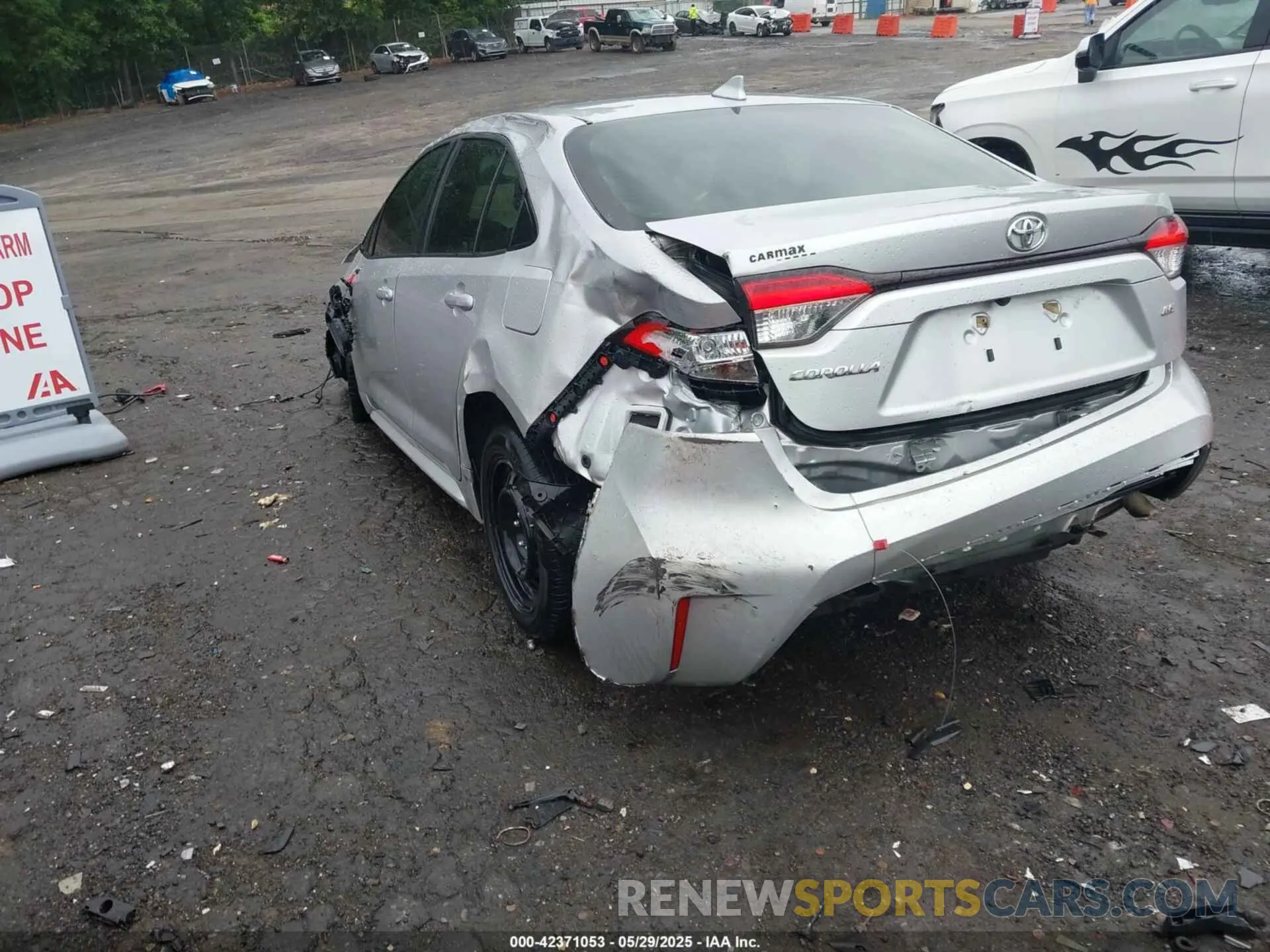 3 Photograph of a damaged car JTDEPRAE6LJ053168 TOYOTA COROLLA 2020