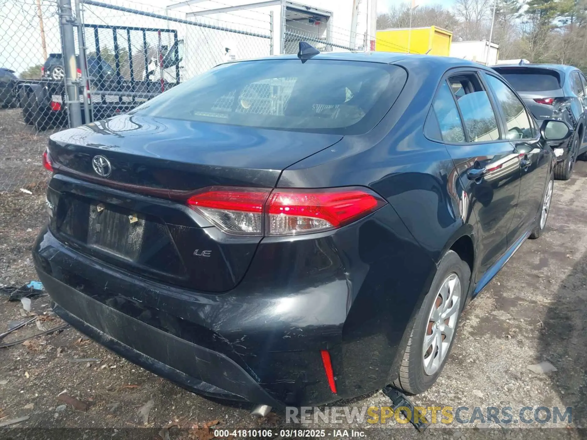4 Photograph of a damaged car JTDEPRAE6LJ055700 TOYOTA COROLLA 2020