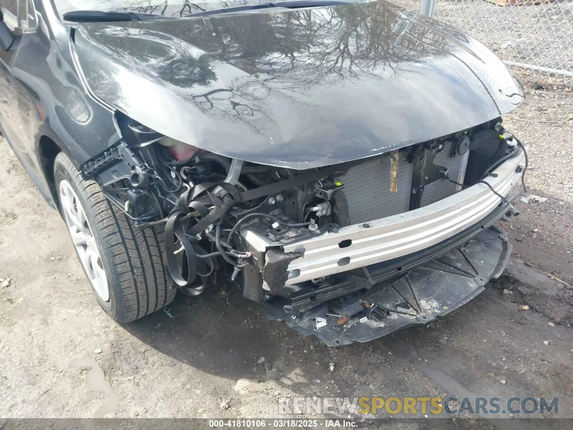 6 Photograph of a damaged car JTDEPRAE6LJ055700 TOYOTA COROLLA 2020