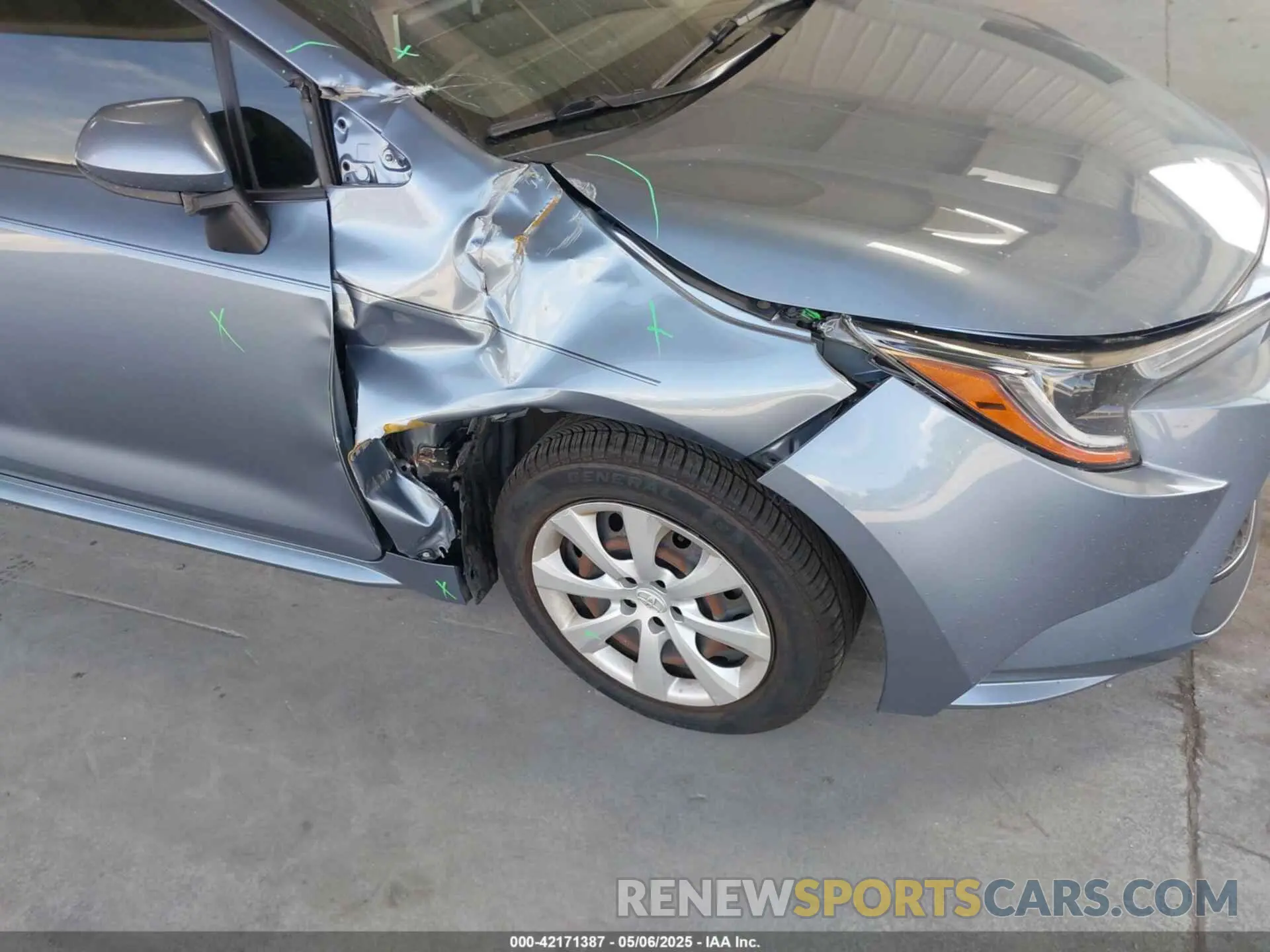 6 Photograph of a damaged car JTDEPRAE6LJ065241 TOYOTA COROLLA 2020