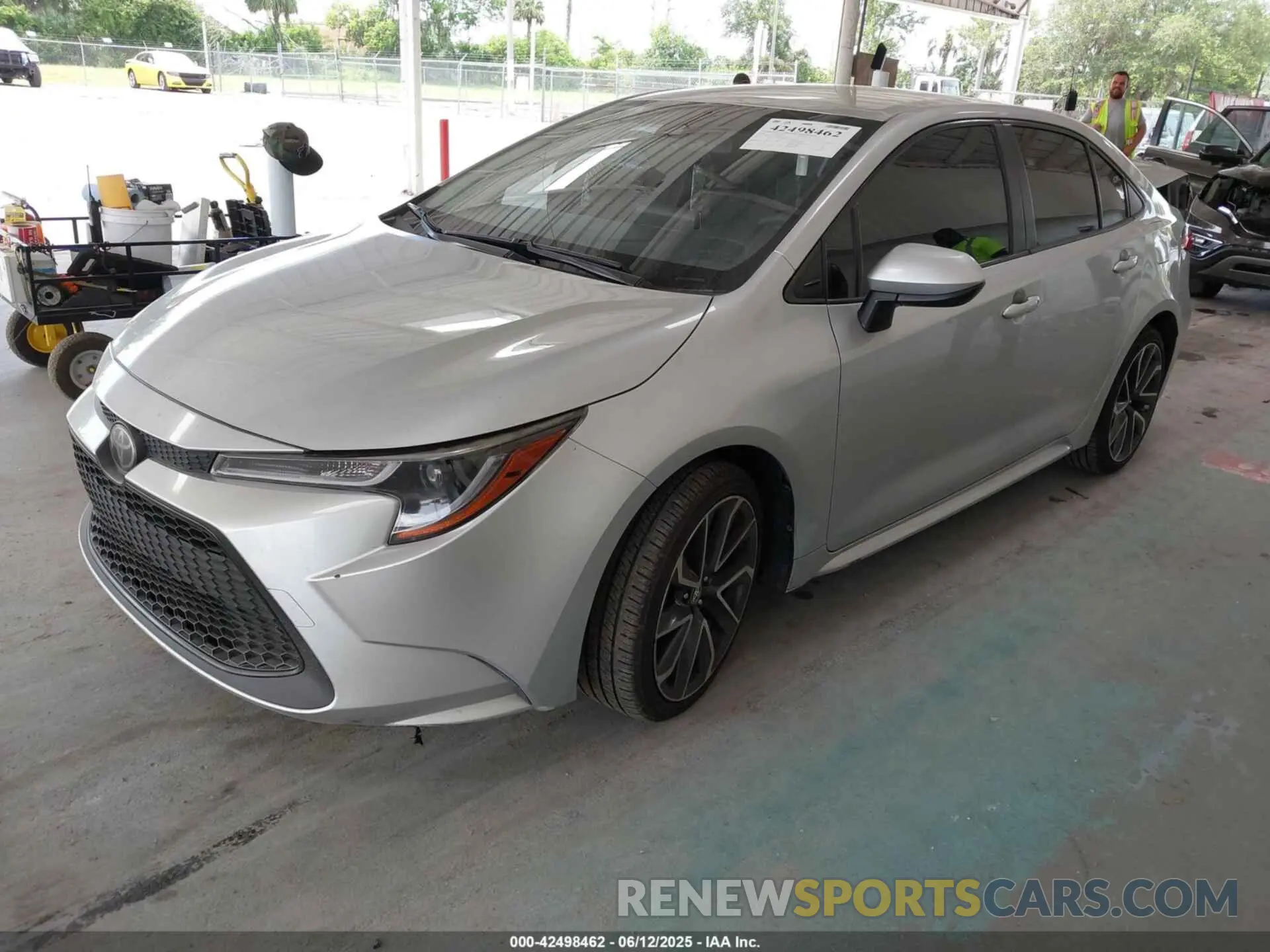 2 Photograph of a damaged car JTDEPRAE6LJ070679 TOYOTA COROLLA 2020