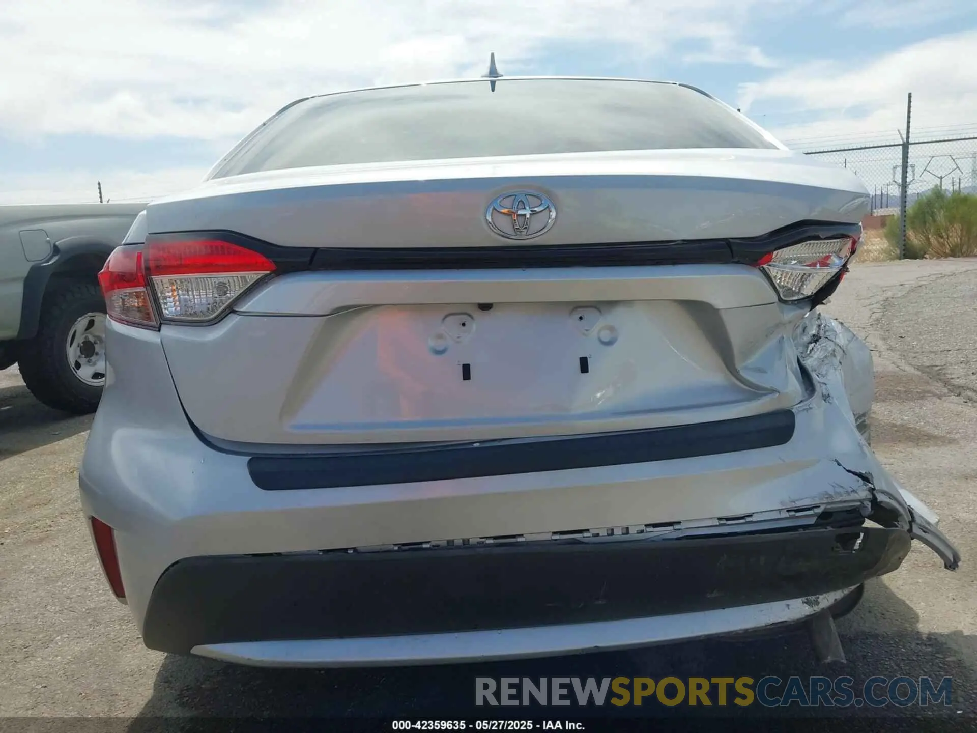 16 Photograph of a damaged car JTDEPRAE6LJ079009 TOYOTA COROLLA 2020