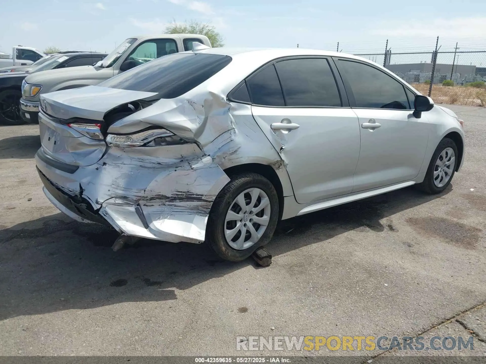 4 Photograph of a damaged car JTDEPRAE6LJ079009 TOYOTA COROLLA 2020