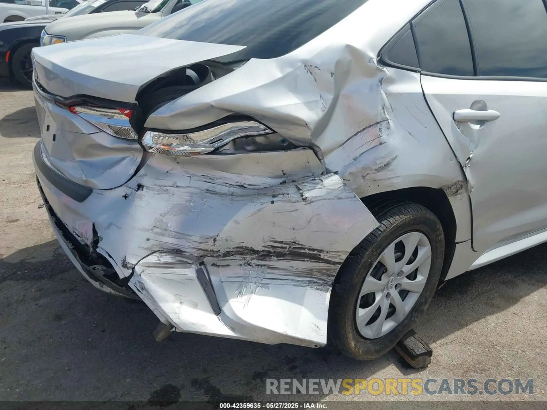 6 Photograph of a damaged car JTDEPRAE6LJ079009 TOYOTA COROLLA 2020