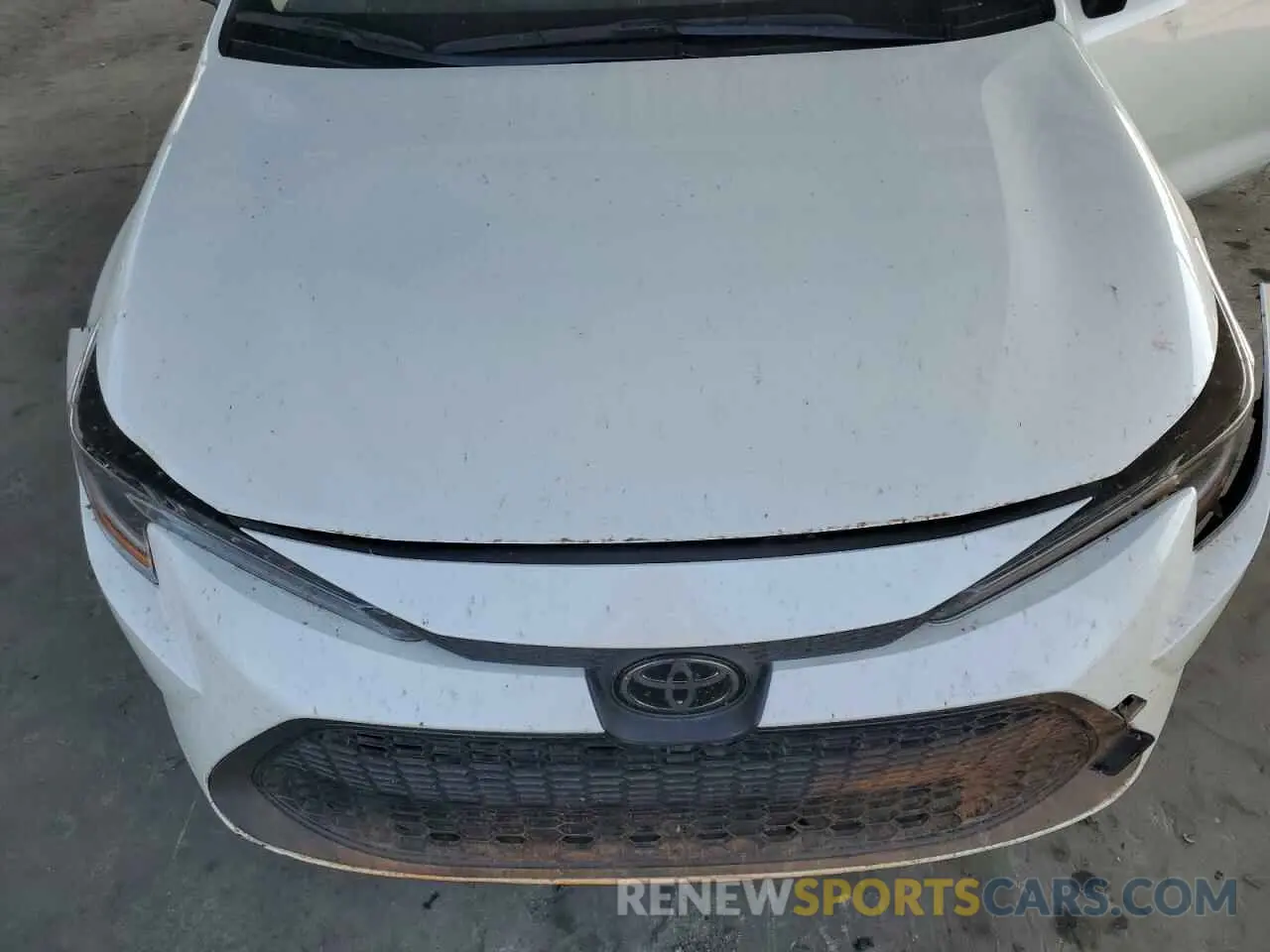 11 Photograph of a damaged car JTDEPRAE6LJ084193 TOYOTA COROLLA 2020