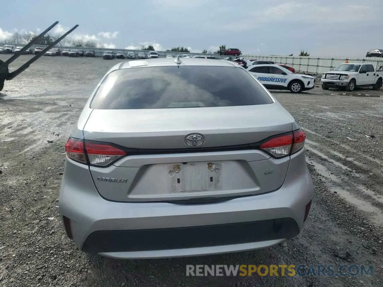 6 Photograph of a damaged car JTDEPRAE6LJ092391 TOYOTA COROLLA 2020