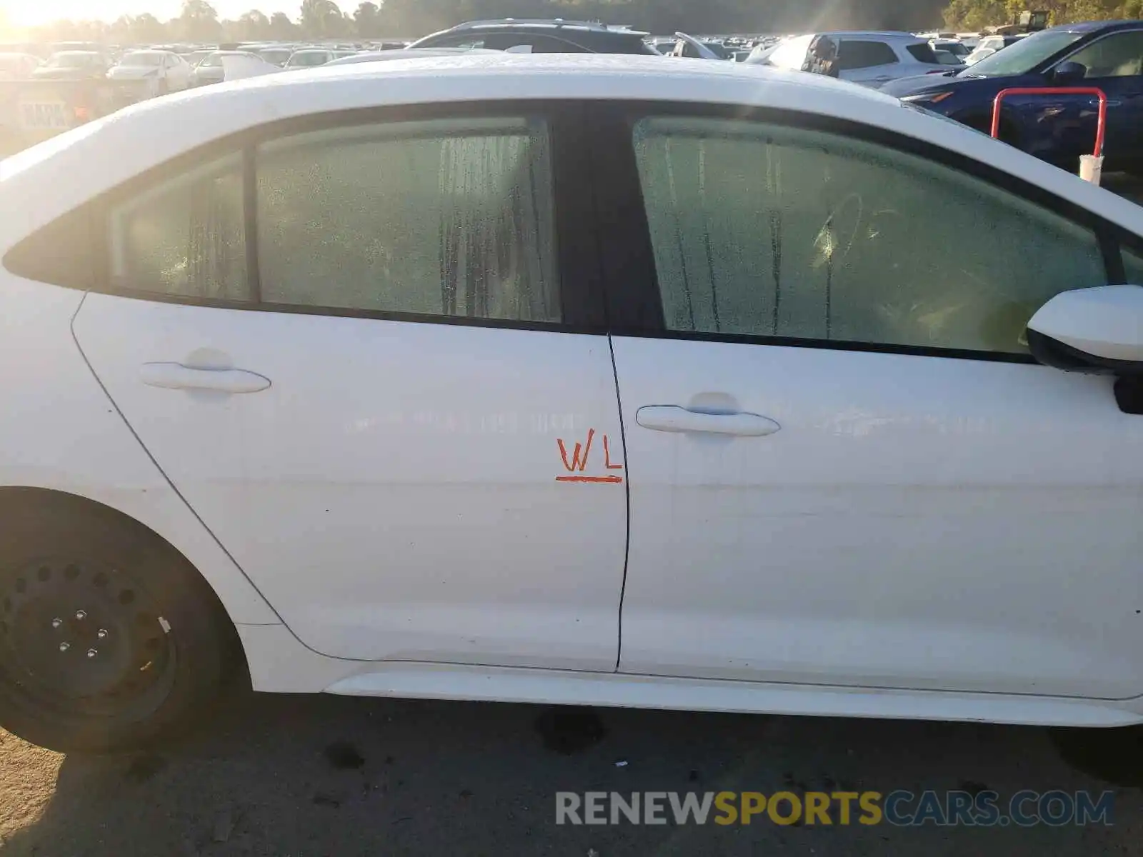 9 Photograph of a damaged car JTDEPRAE6LJ097204 TOYOTA COROLLA 2020