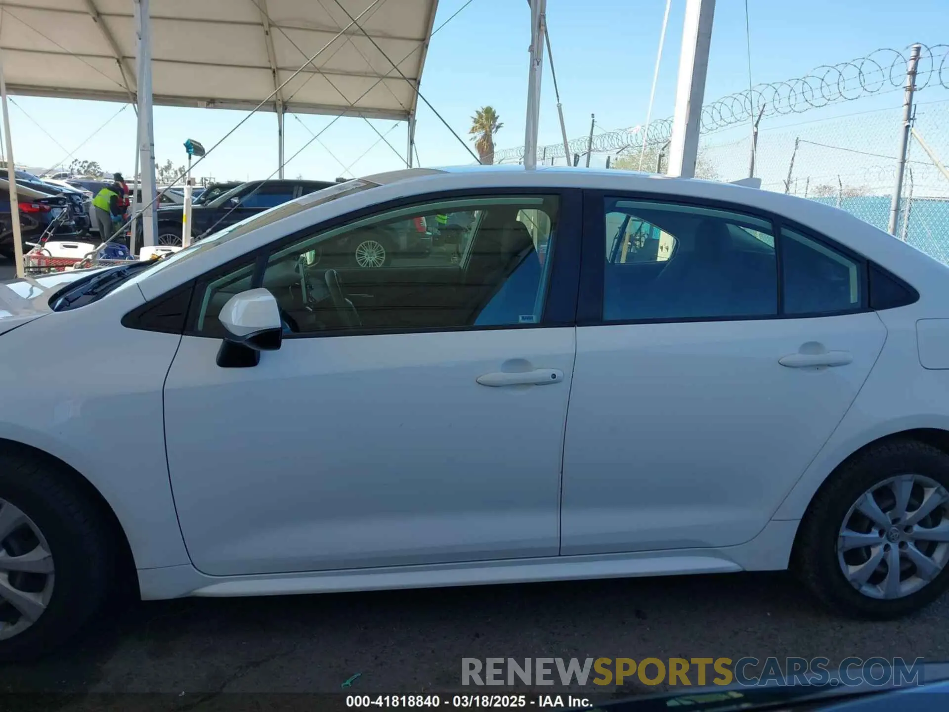 14 Photograph of a damaged car JTDEPRAE6LJ099244 TOYOTA COROLLA 2020