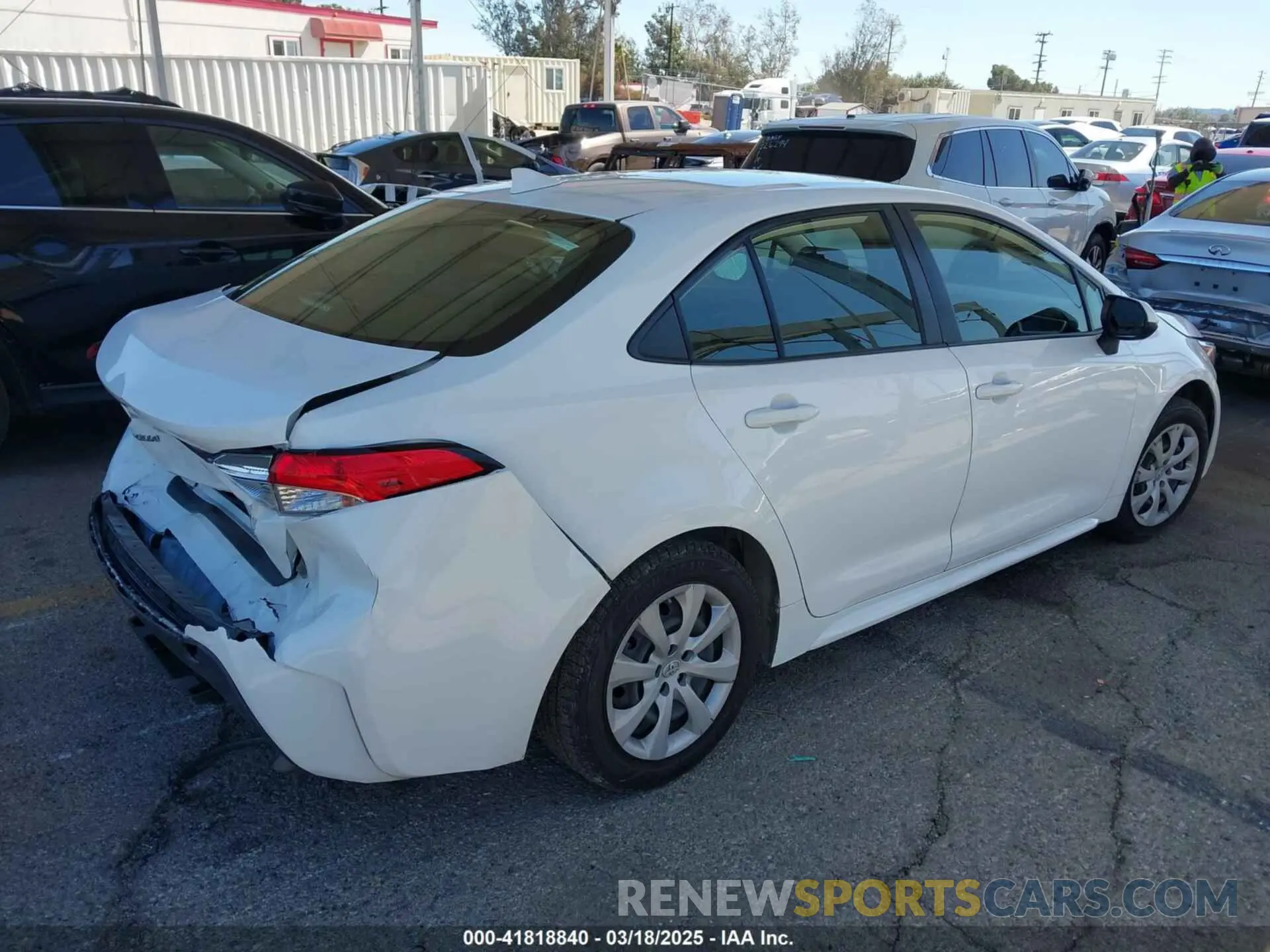 4 Photograph of a damaged car JTDEPRAE6LJ099244 TOYOTA COROLLA 2020