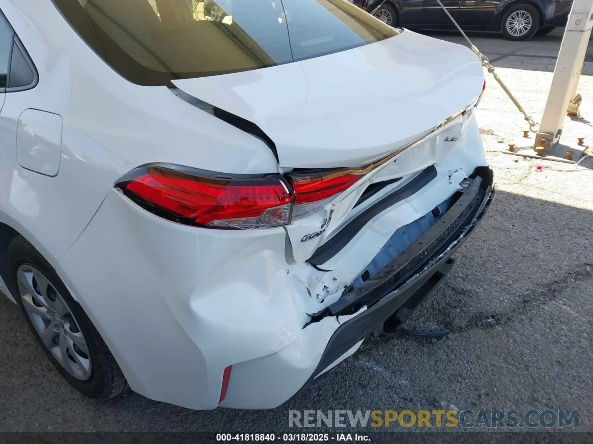 6 Photograph of a damaged car JTDEPRAE6LJ099244 TOYOTA COROLLA 2020