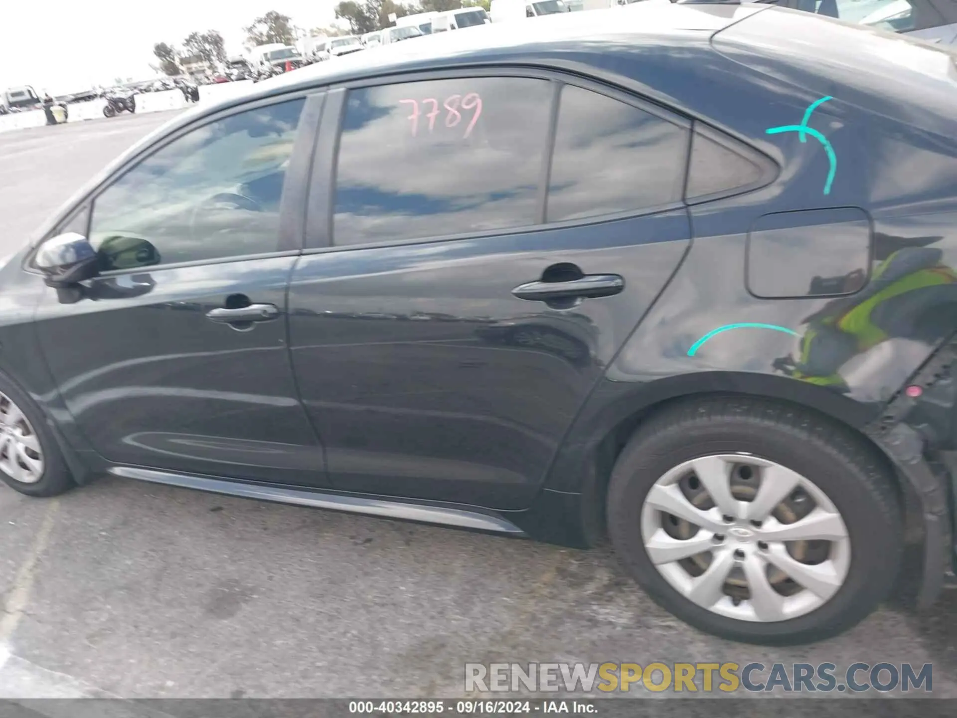 14 Photograph of a damaged car JTDEPRAE6LJ102577 TOYOTA COROLLA 2020