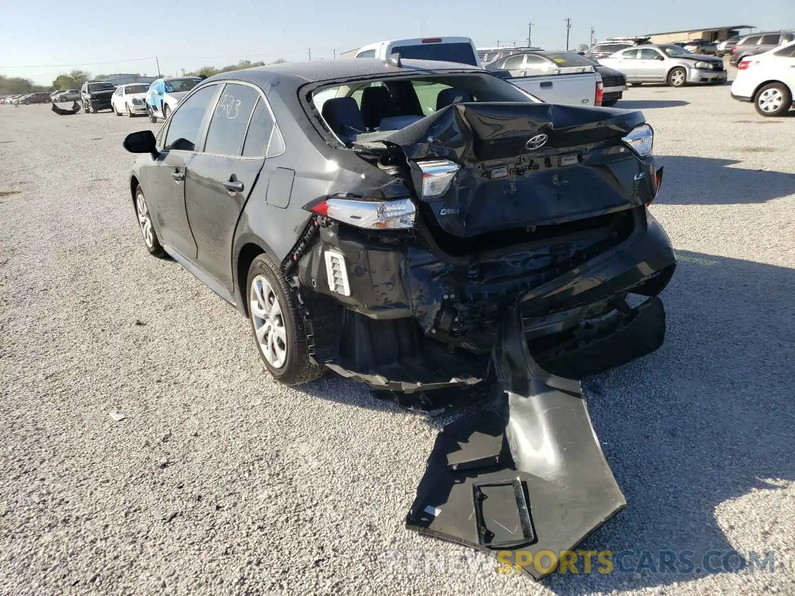 3 Photograph of a damaged car JTDEPRAE6LJ106936 TOYOTA COROLLA 2020