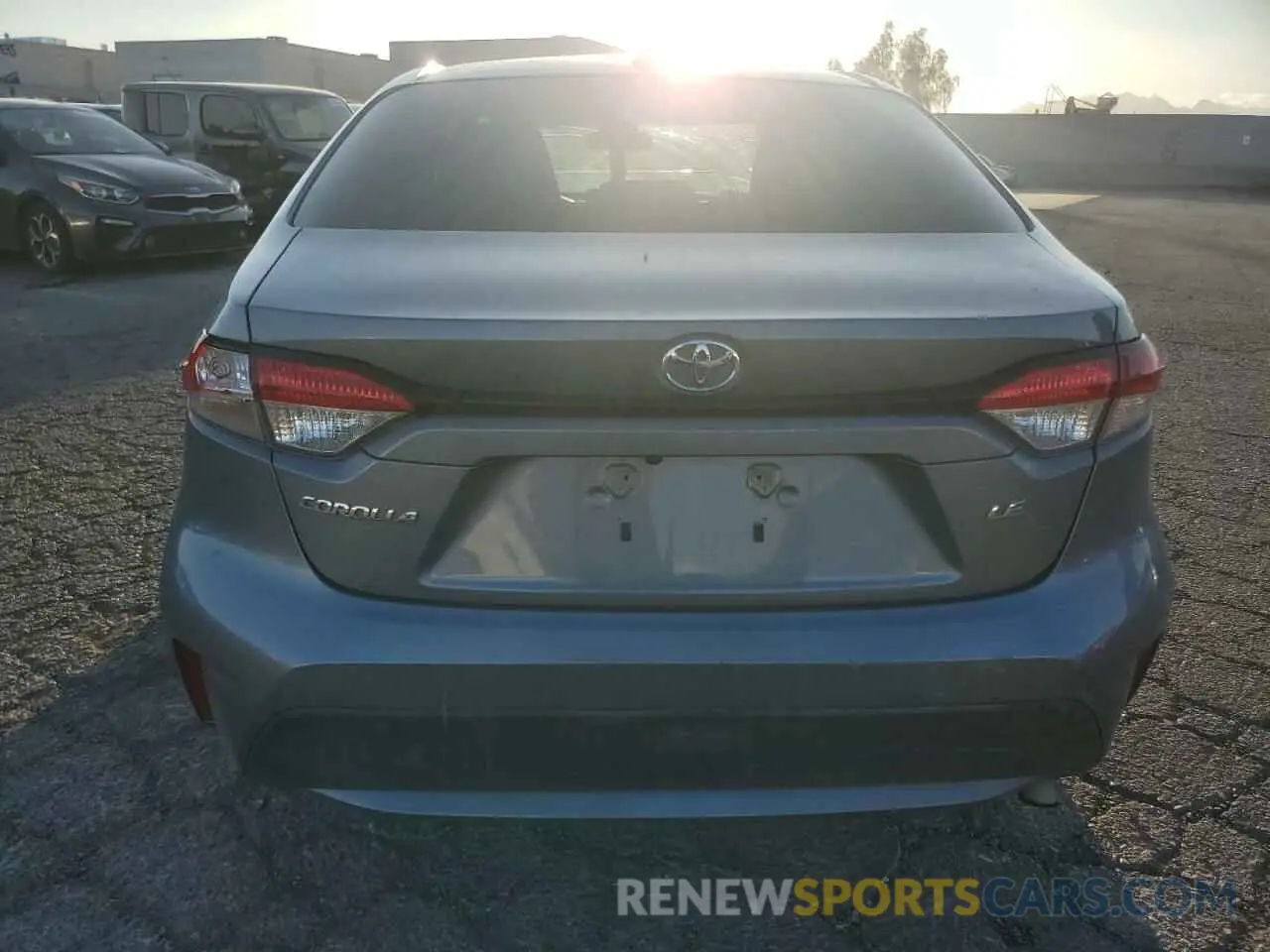 6 Photograph of a damaged car JTDEPRAE6LJ106998 TOYOTA COROLLA 2020