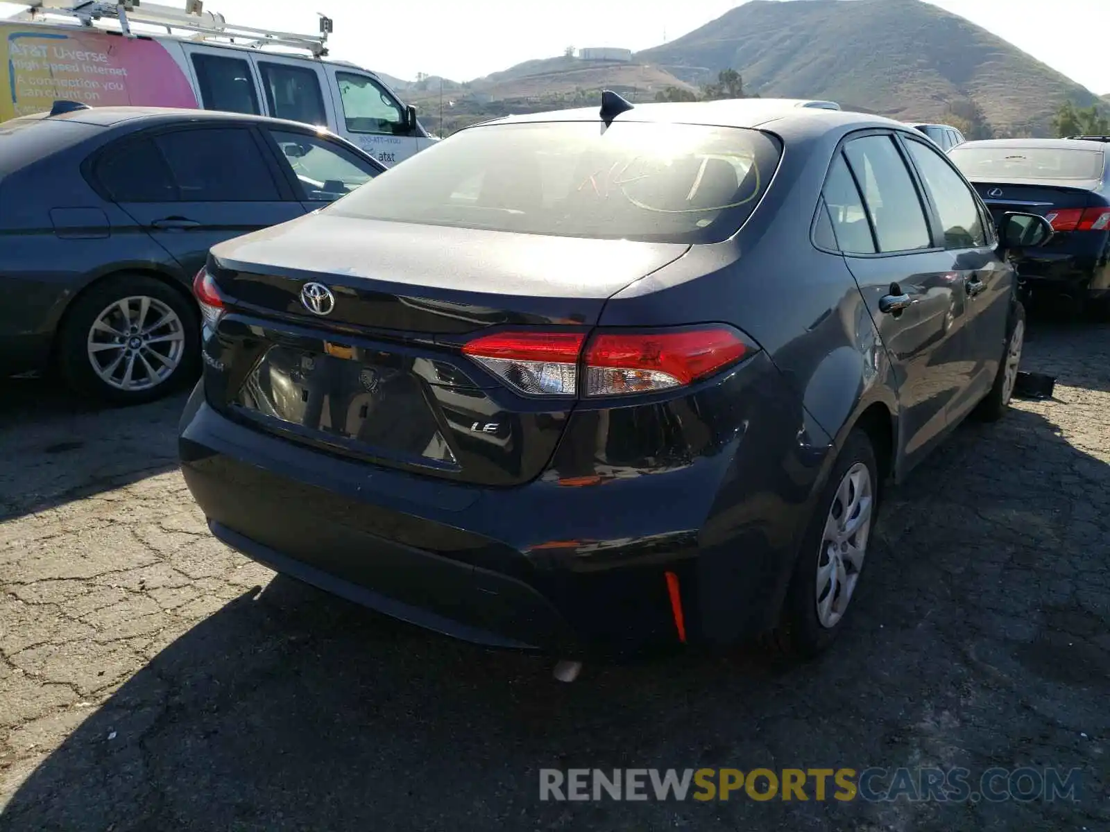 4 Photograph of a damaged car JTDEPRAE6LJ108086 TOYOTA COROLLA 2020