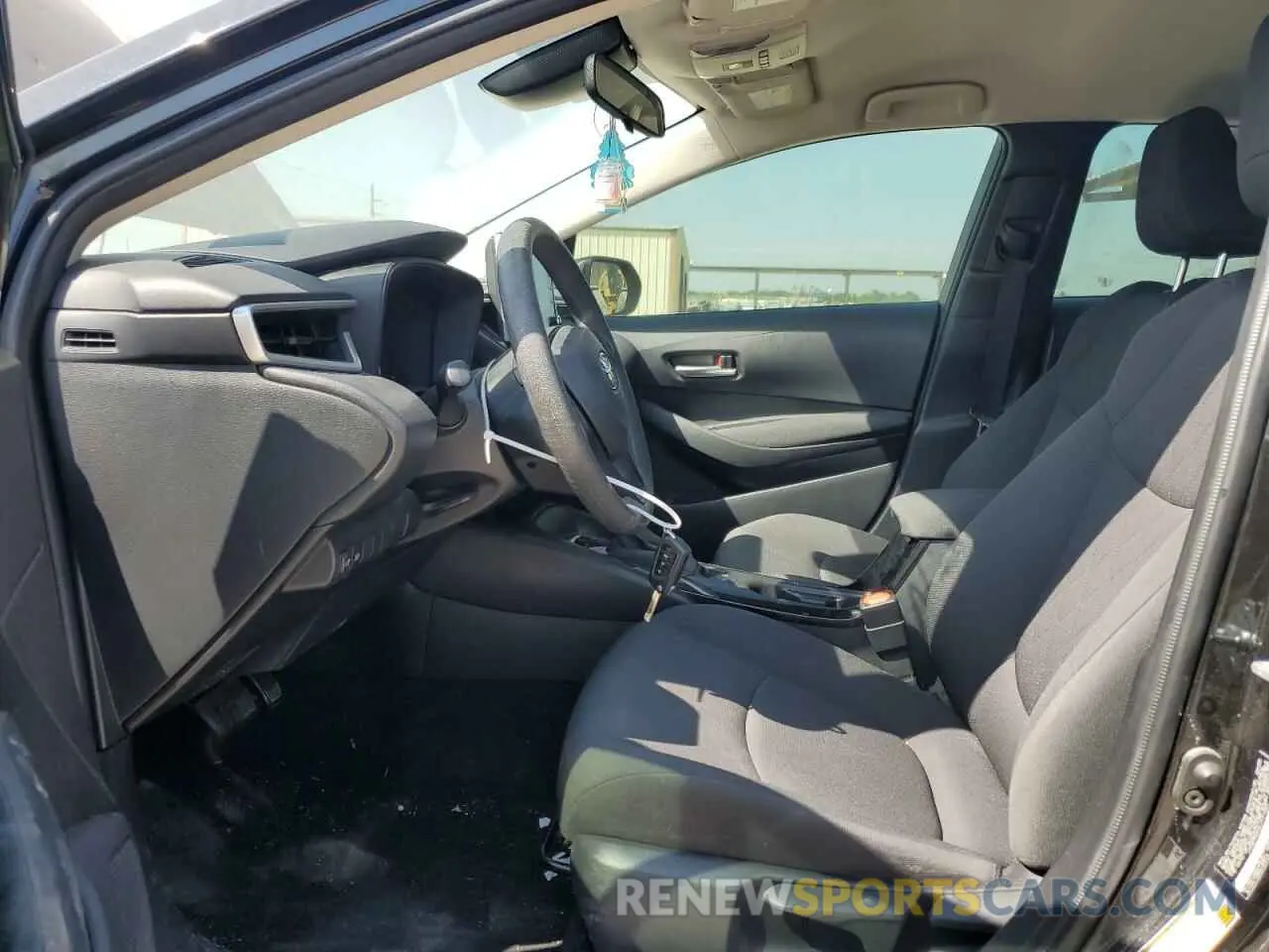 7 Photograph of a damaged car JTDEPRAE6LJ111263 TOYOTA COROLLA 2020