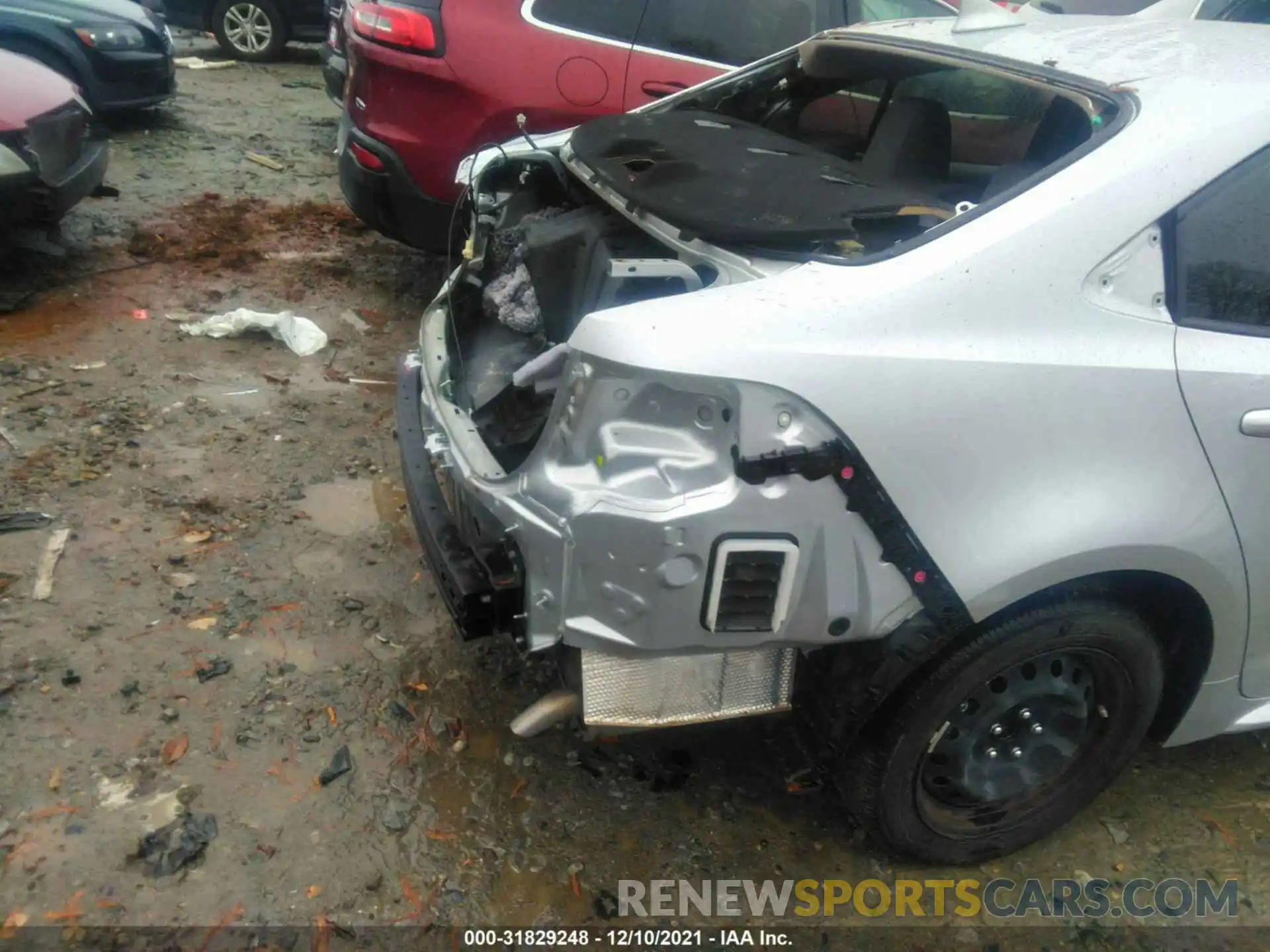 6 Photograph of a damaged car JTDEPRAE6LJ116740 TOYOTA COROLLA 2020