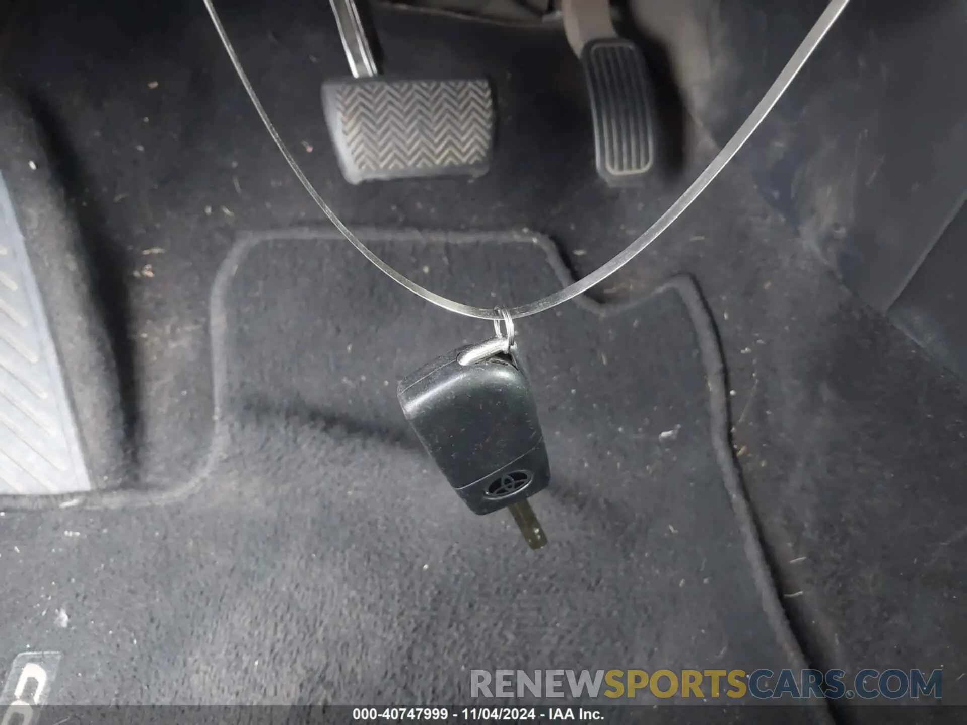 11 Photograph of a damaged car JTDEPRAE7LJ006182 TOYOTA COROLLA 2020