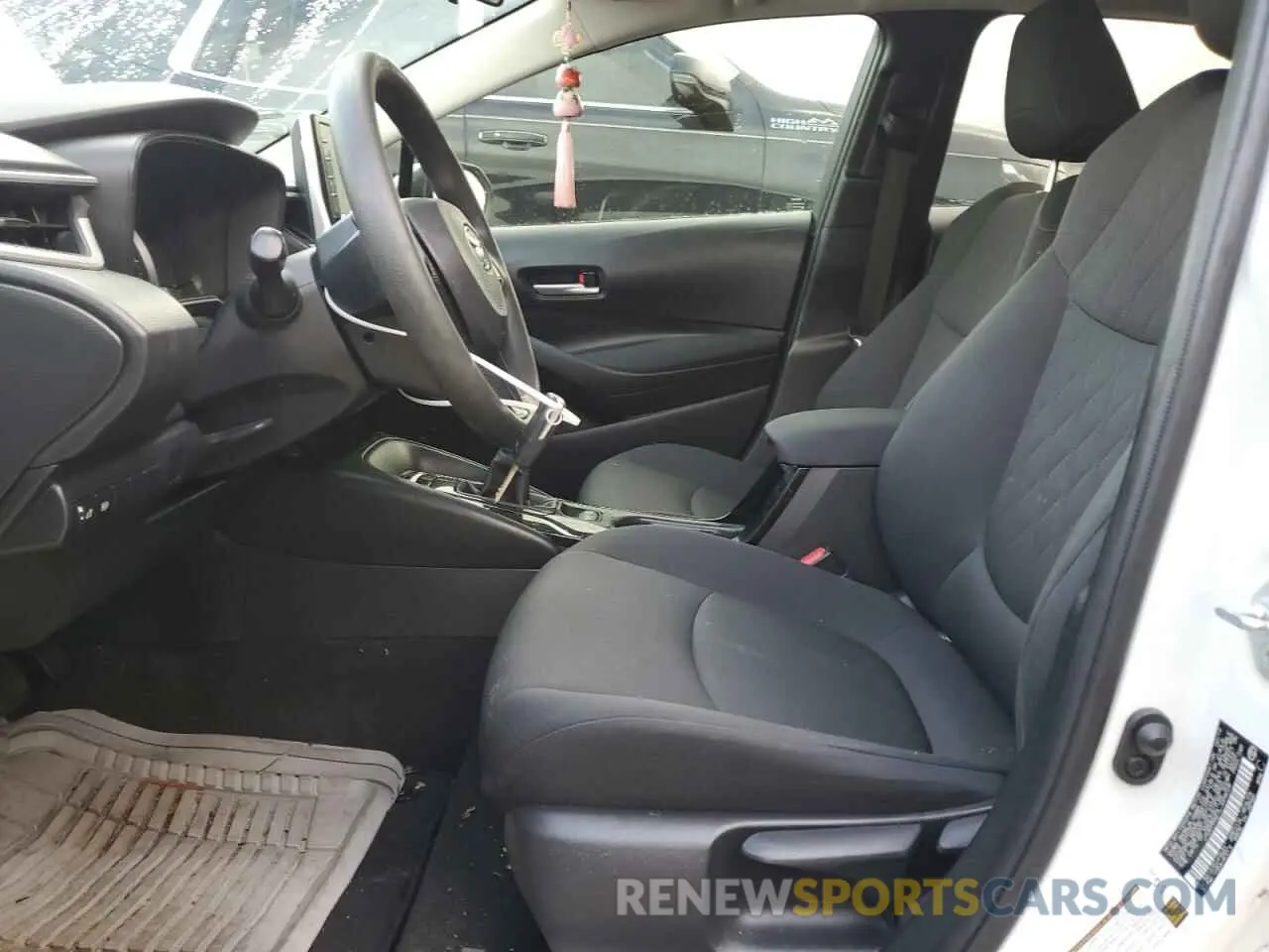 7 Photograph of a damaged car JTDEPRAE7LJ008028 TOYOTA COROLLA 2020