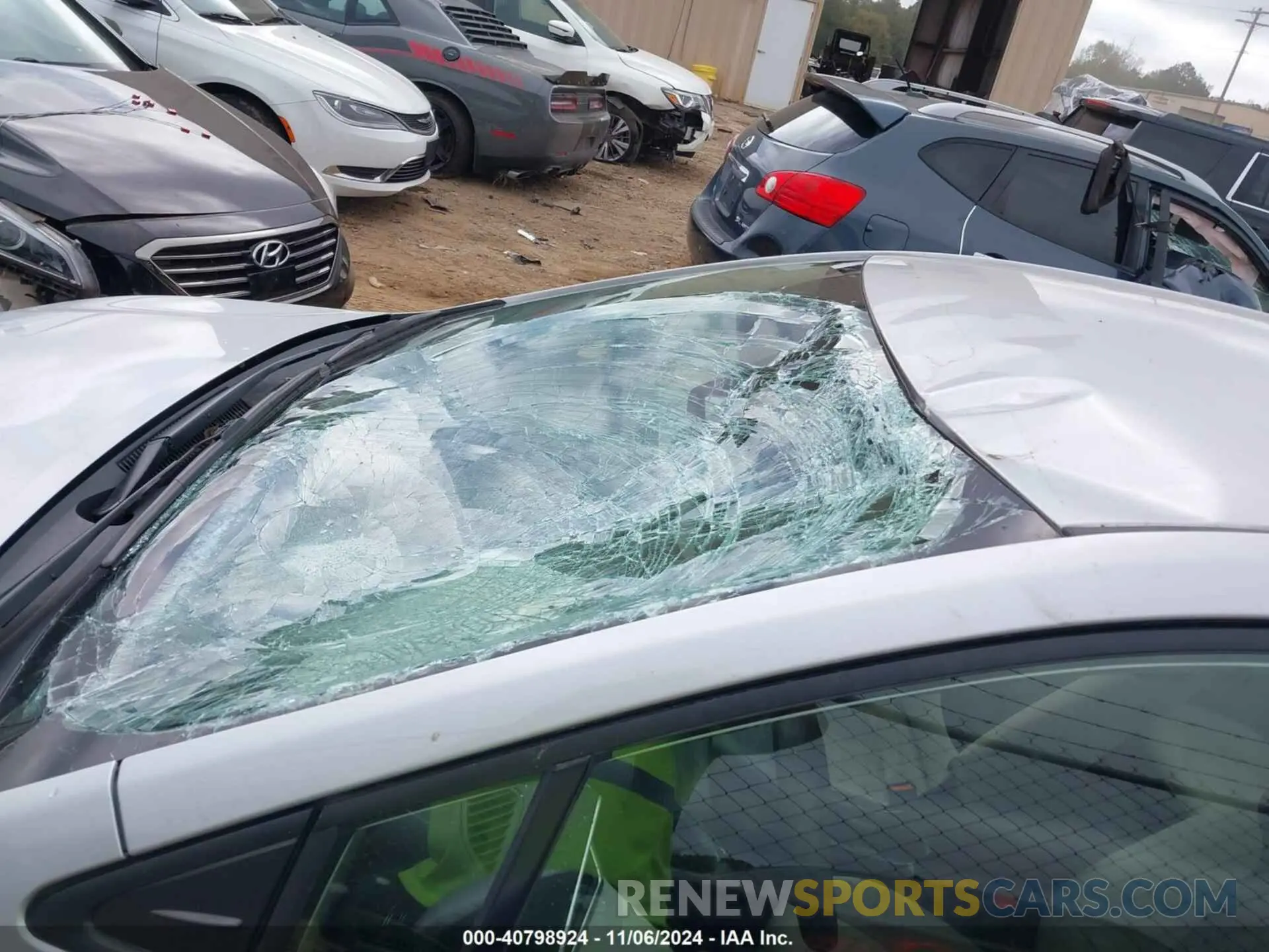 6 Photograph of a damaged car JTDEPRAE7LJ010538 TOYOTA COROLLA 2020