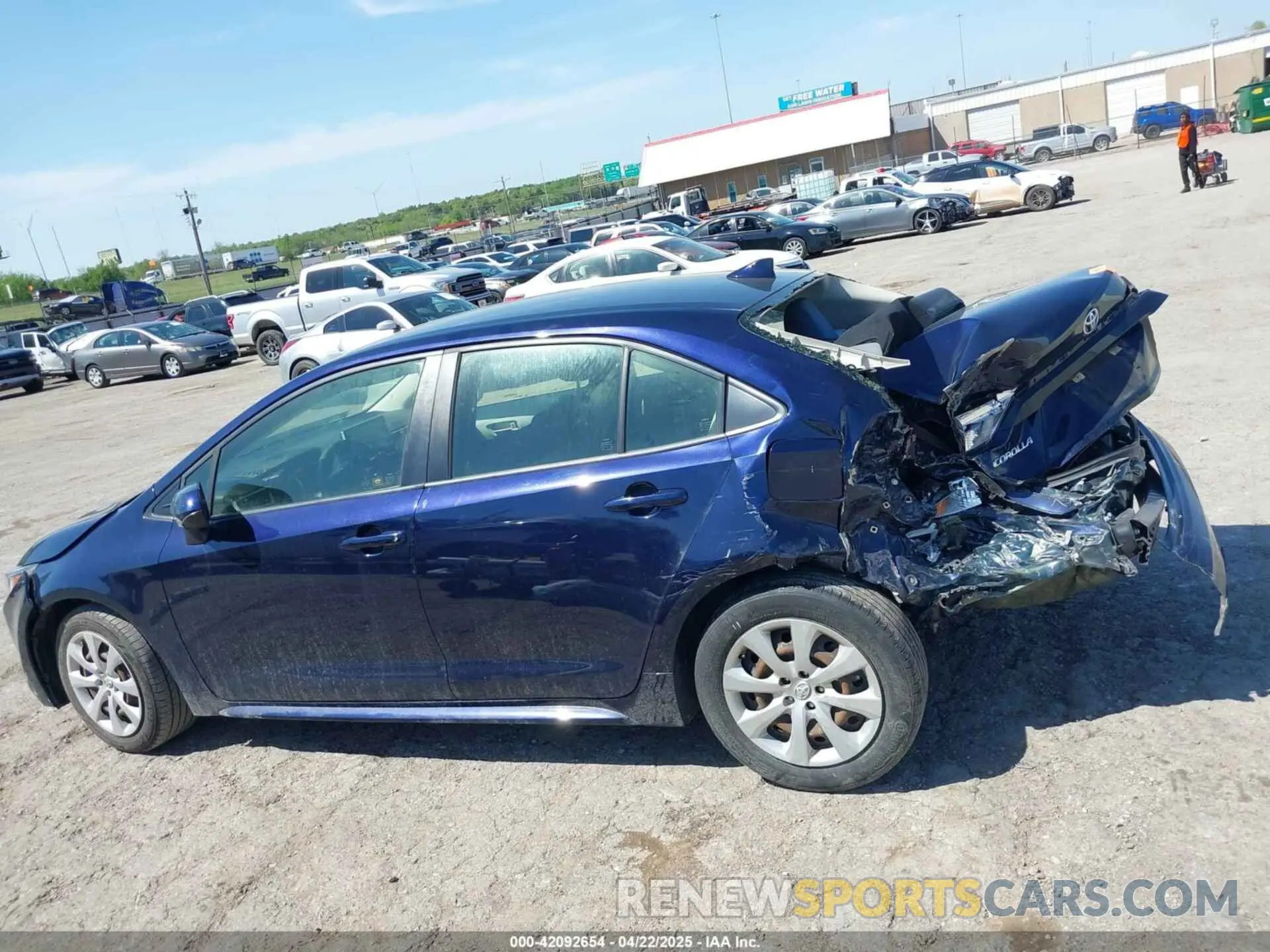 14 Photograph of a damaged car JTDEPRAE7LJ013875 TOYOTA COROLLA 2020