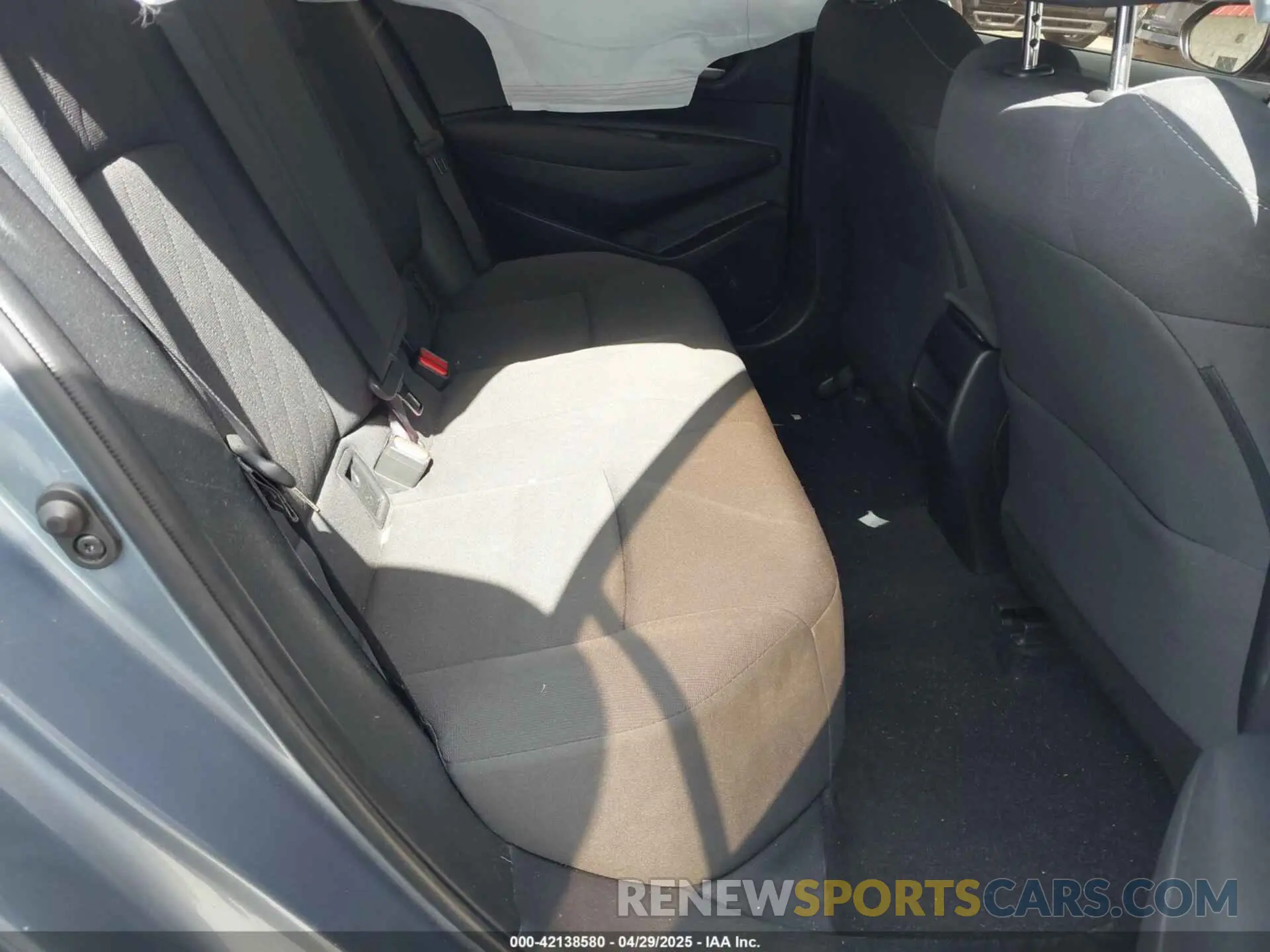 8 Photograph of a damaged car JTDEPRAE7LJ017716 TOYOTA COROLLA 2020