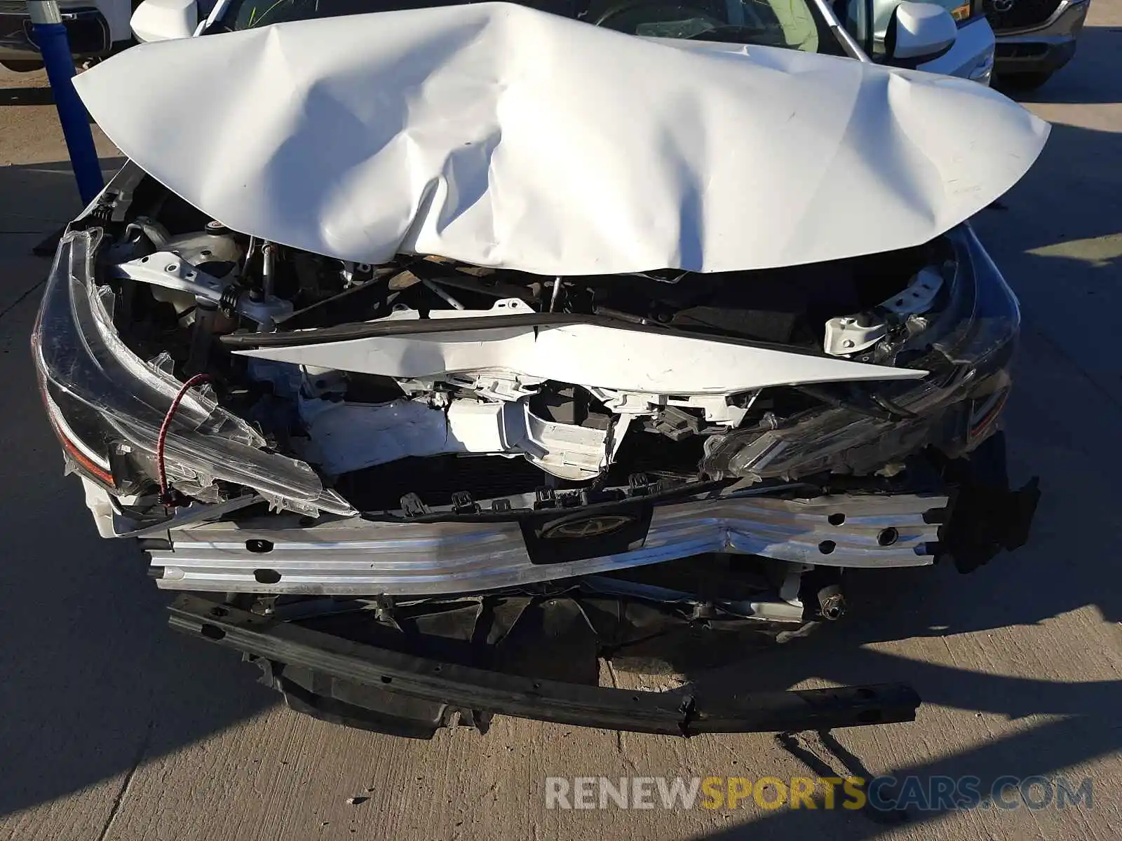 9 Photograph of a damaged car JTDEPRAE7LJ020101 TOYOTA COROLLA 2020