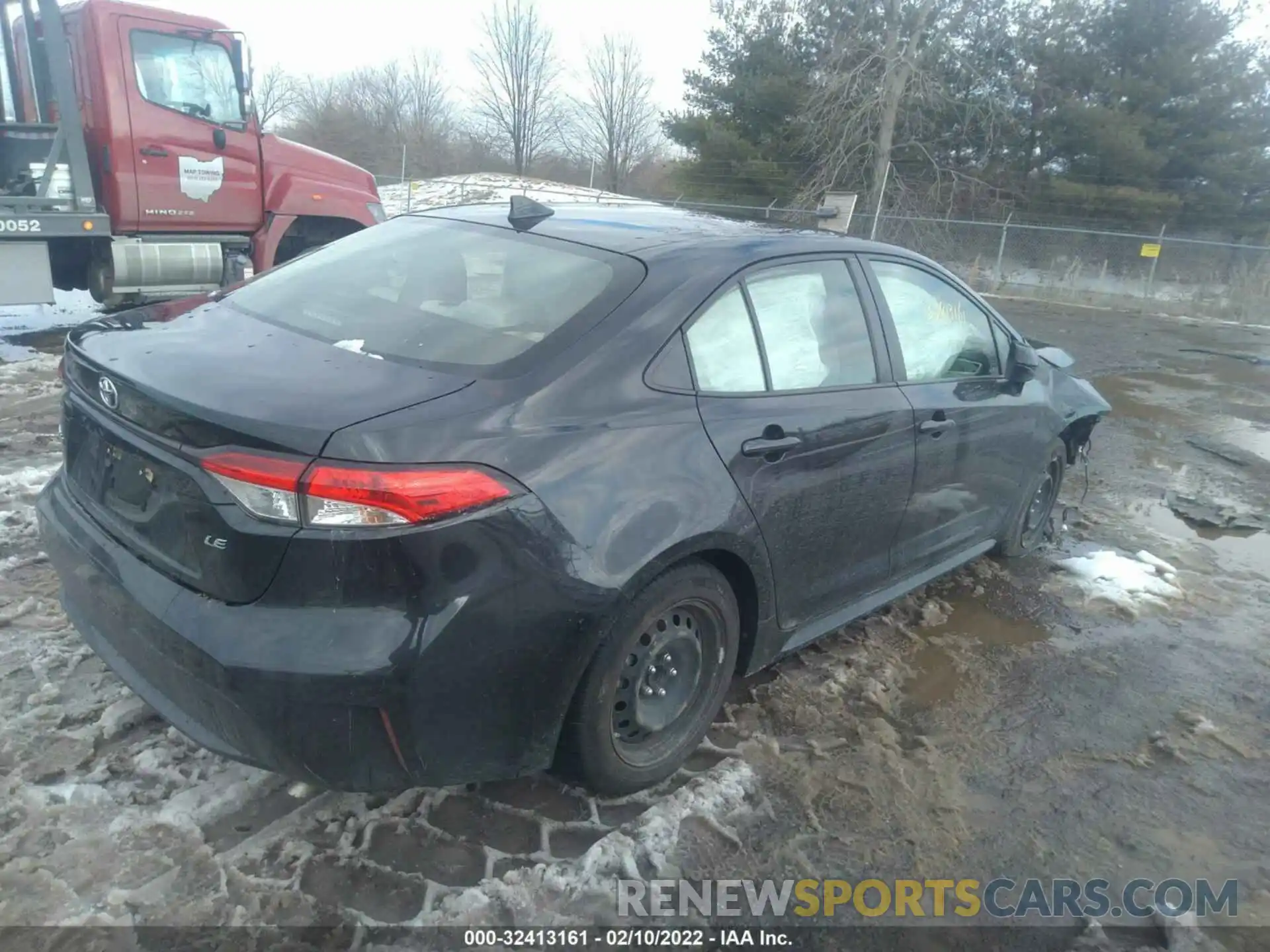 4 Photograph of a damaged car JTDEPRAE7LJ024729 TOYOTA COROLLA 2020