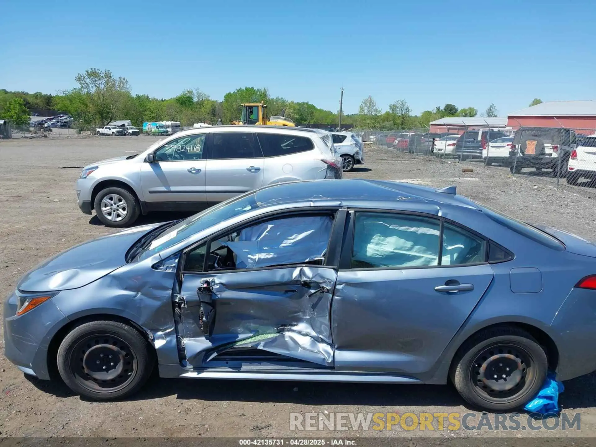 14 Photograph of a damaged car JTDEPRAE7LJ025055 TOYOTA COROLLA 2020