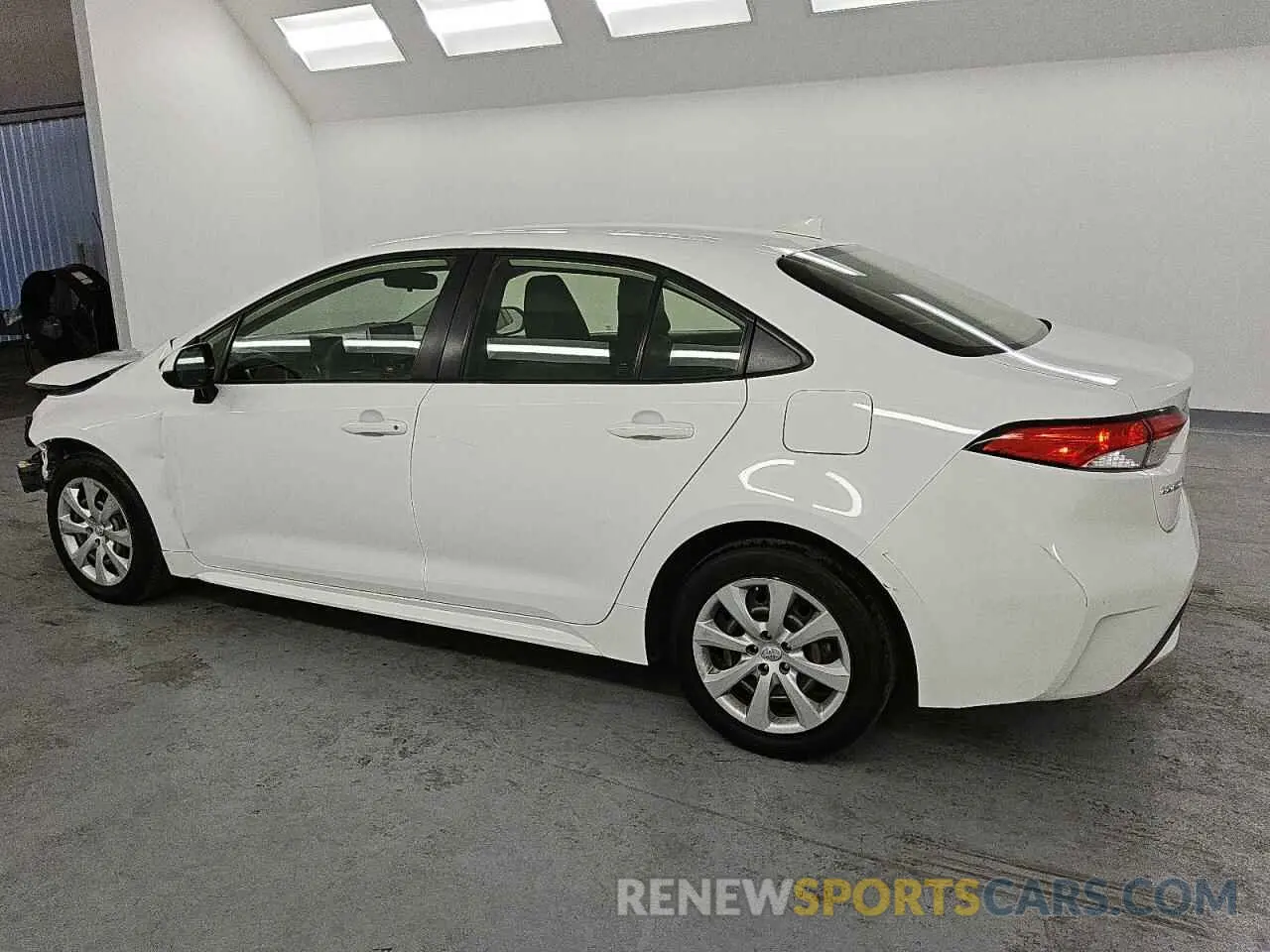 2 Photograph of a damaged car JTDEPRAE7LJ025671 TOYOTA COROLLA 2020