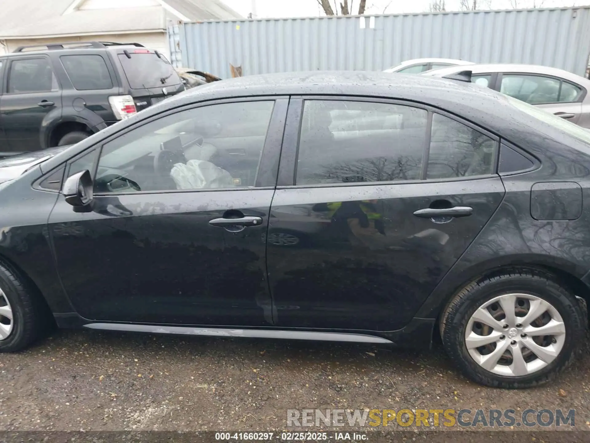 14 Photograph of a damaged car JTDEPRAE7LJ037271 TOYOTA COROLLA 2020