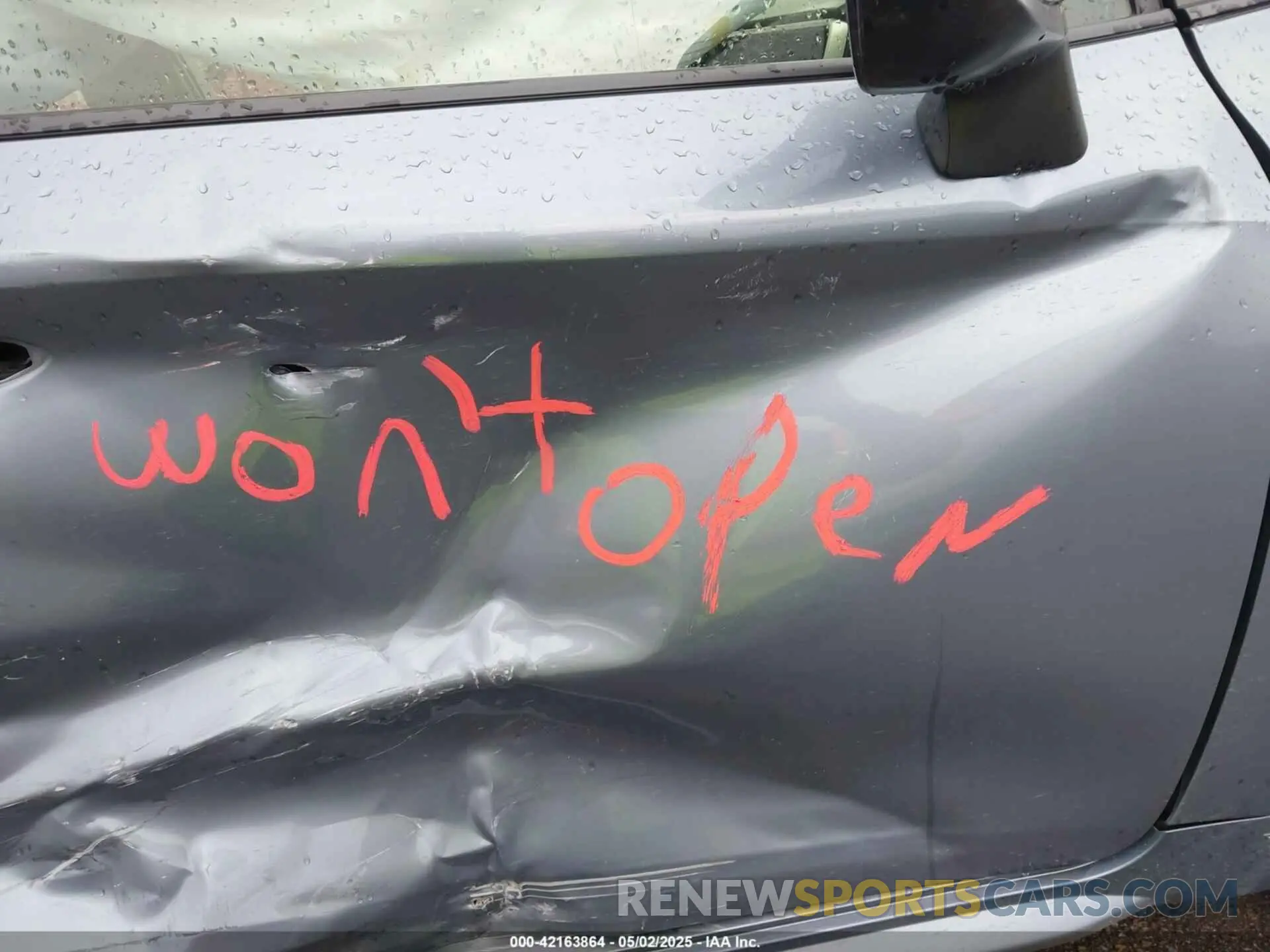 8 Photograph of a damaged car JTDEPRAE7LJ038663 TOYOTA COROLLA 2020