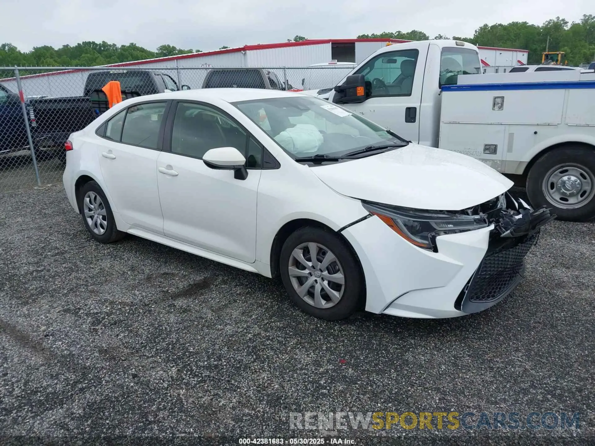 1 Photograph of a damaged car JTDEPRAE7LJ041501 TOYOTA COROLLA 2020