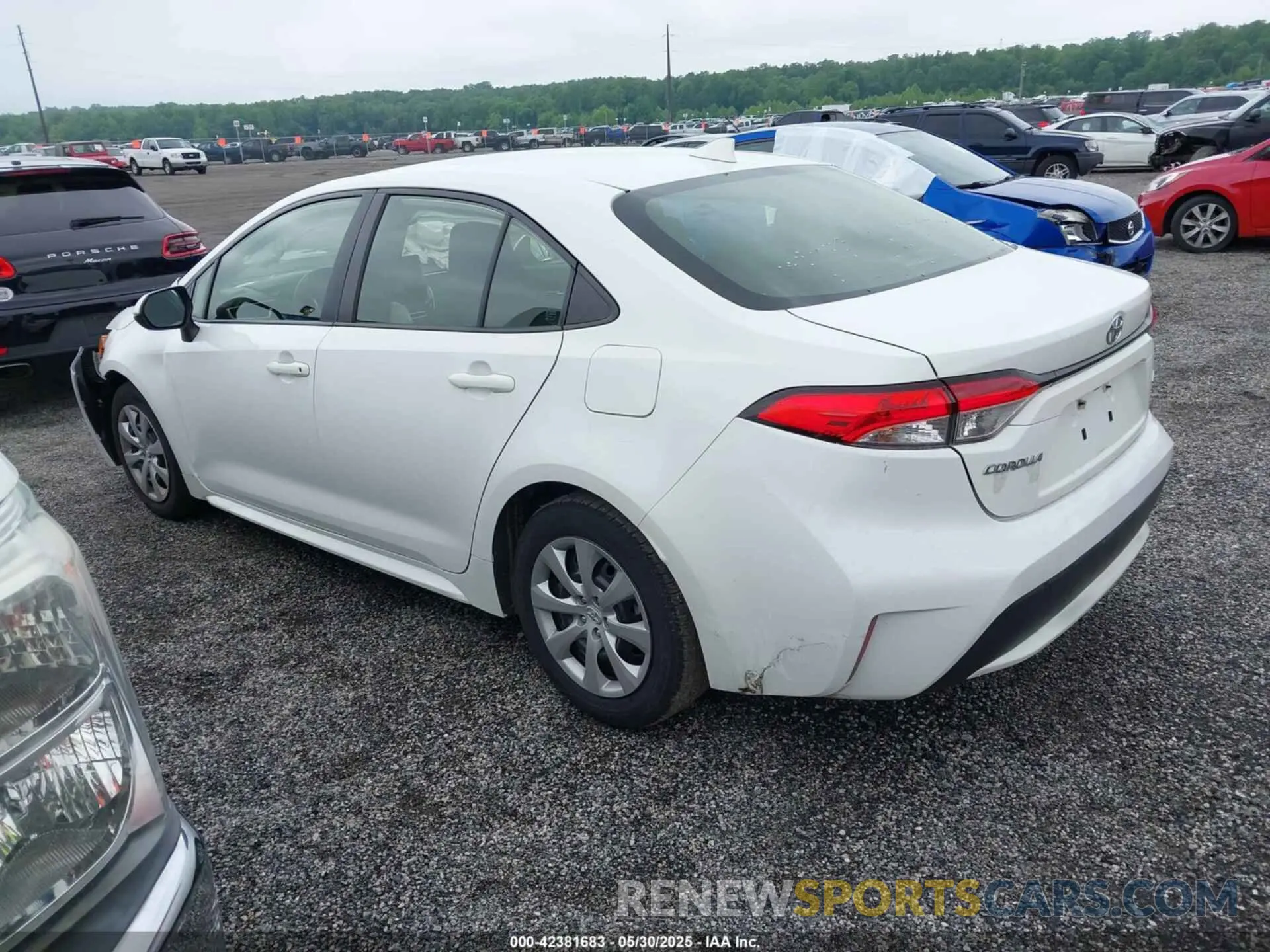 3 Photograph of a damaged car JTDEPRAE7LJ041501 TOYOTA COROLLA 2020