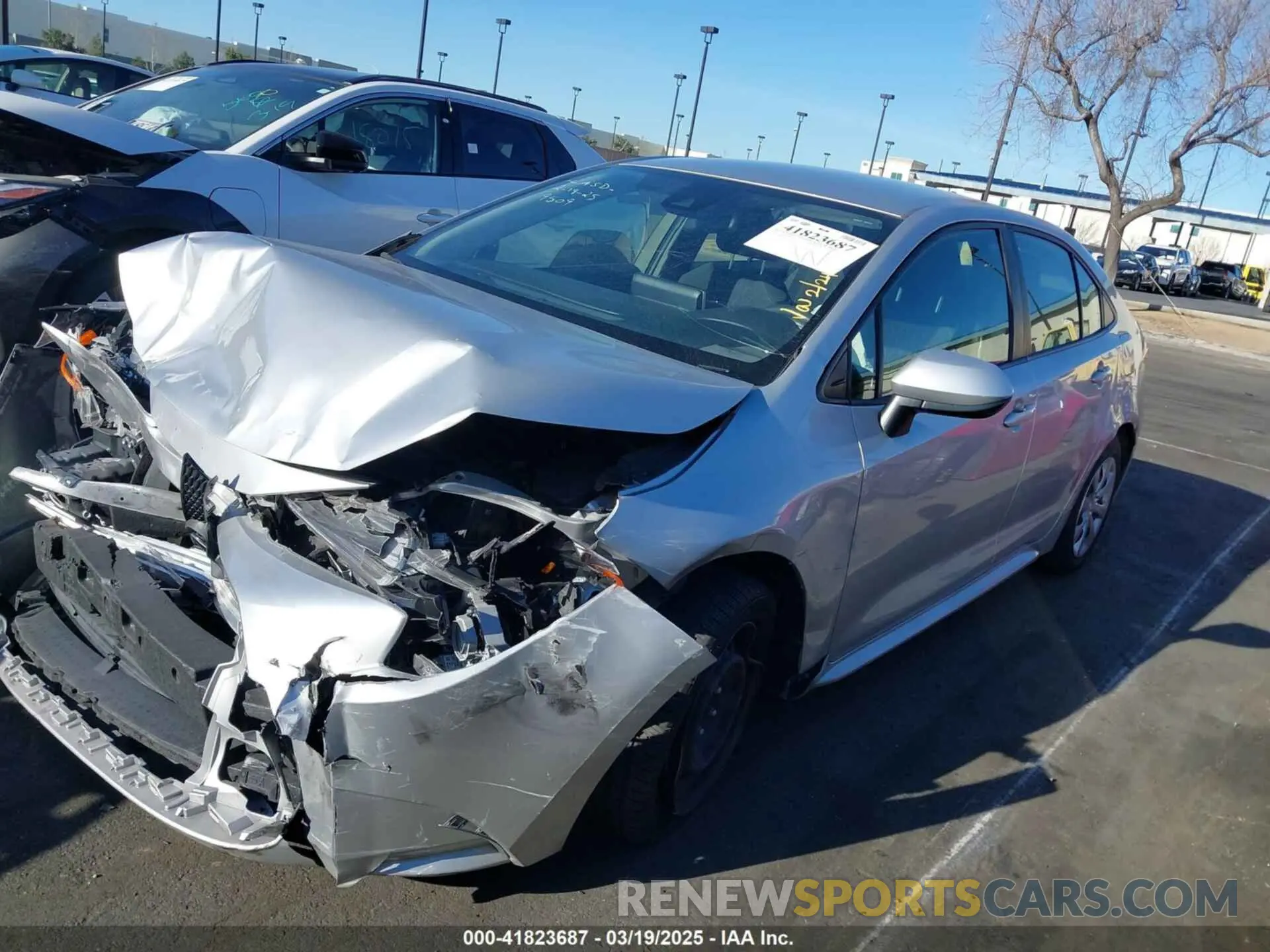 14 Photograph of a damaged car JTDEPRAE7LJ042812 TOYOTA COROLLA 2020