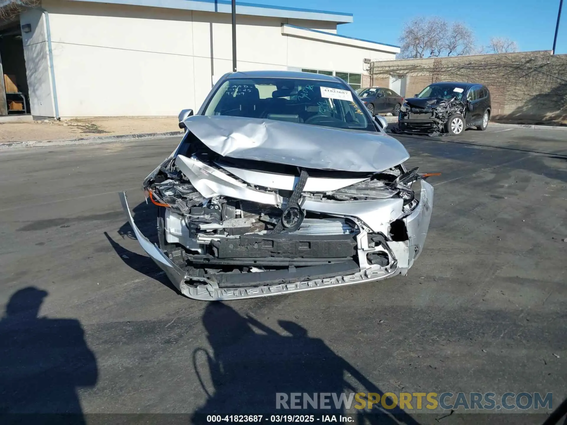 6 Photograph of a damaged car JTDEPRAE7LJ042812 TOYOTA COROLLA 2020