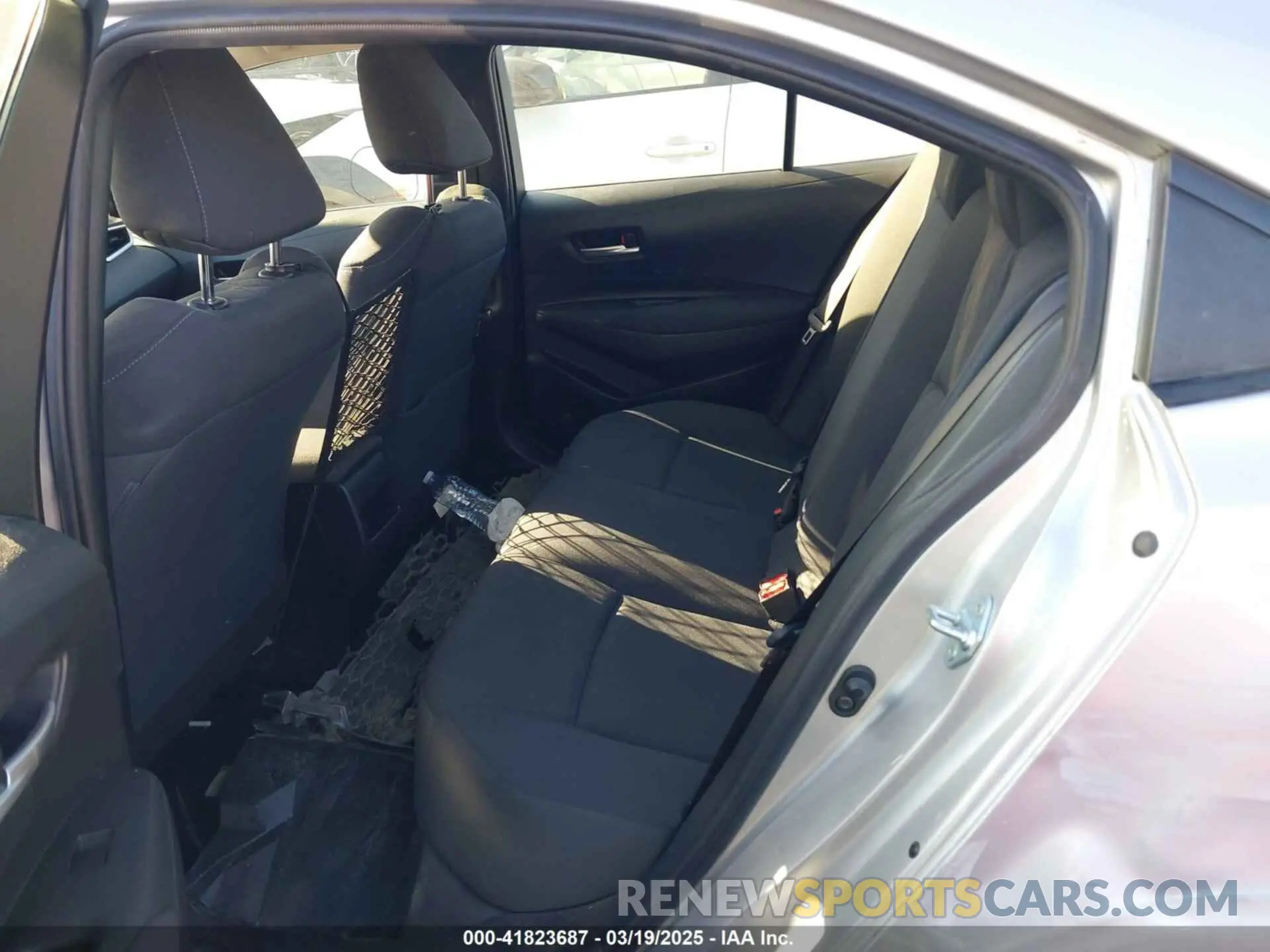 8 Photograph of a damaged car JTDEPRAE7LJ042812 TOYOTA COROLLA 2020