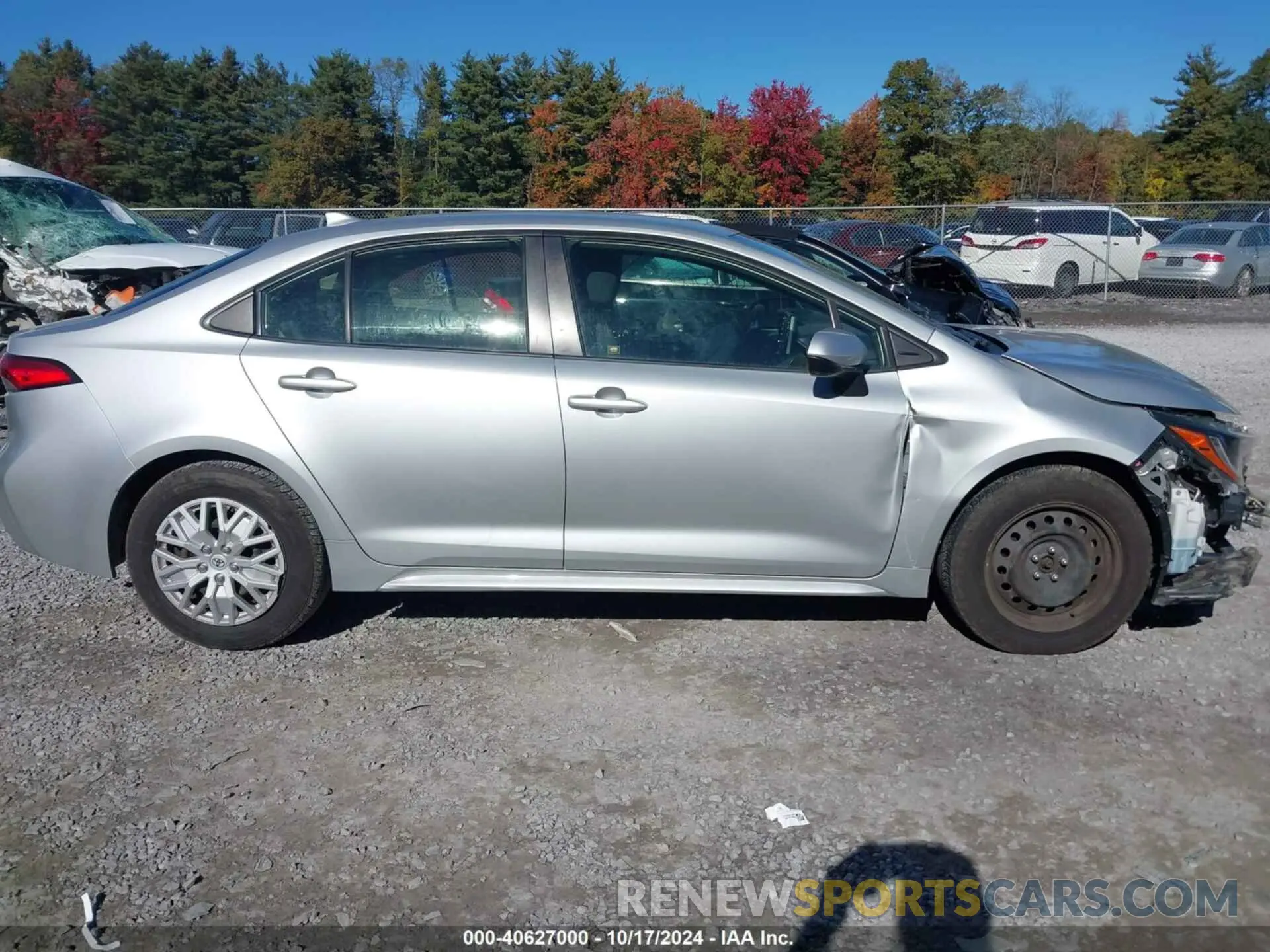 13 Photograph of a damaged car JTDEPRAE7LJ043345 TOYOTA COROLLA 2020