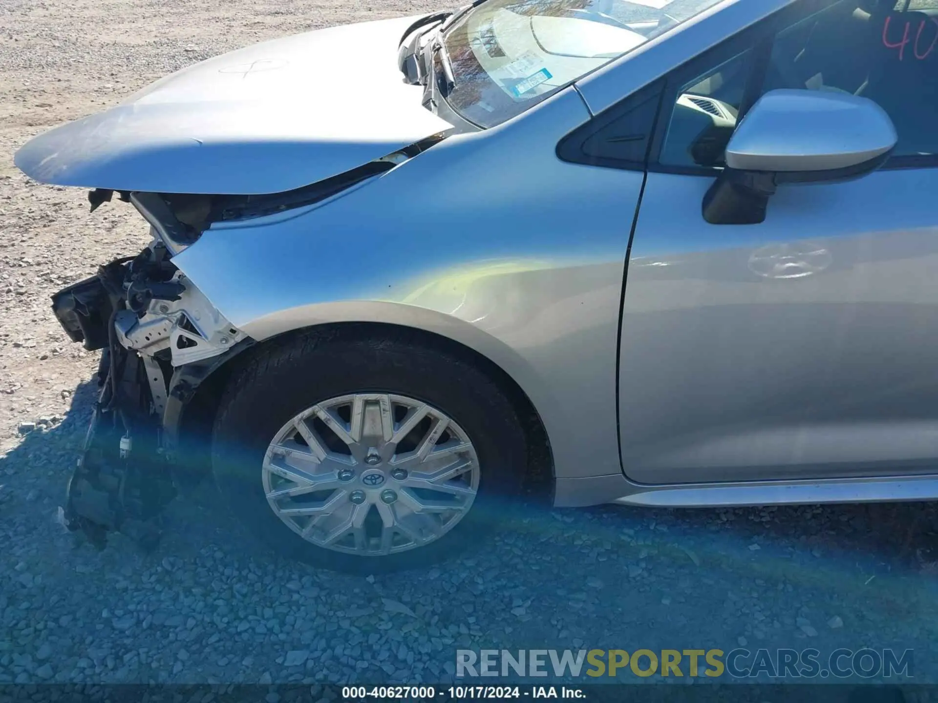 17 Photograph of a damaged car JTDEPRAE7LJ043345 TOYOTA COROLLA 2020