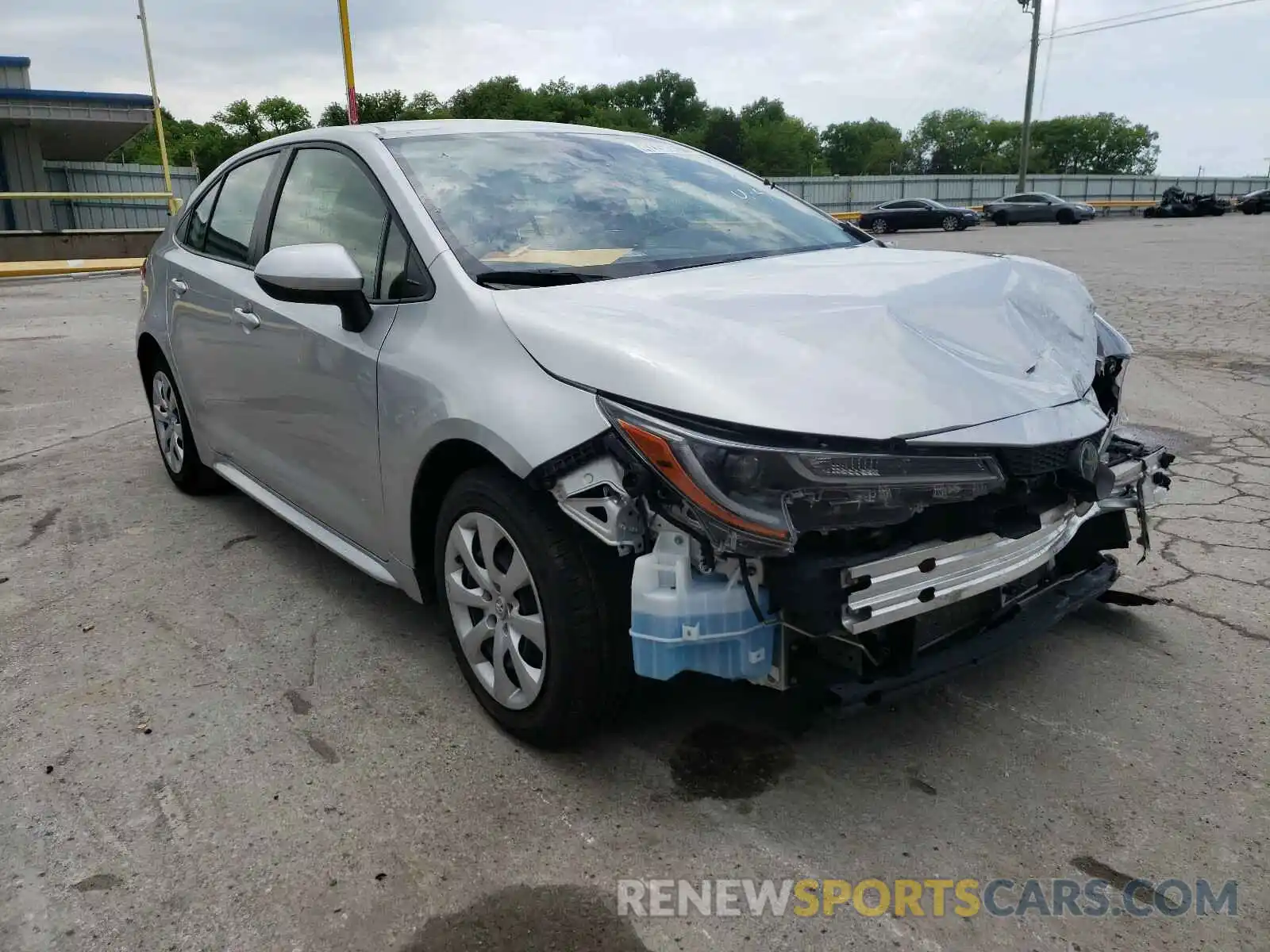 1 Photograph of a damaged car JTDEPRAE7LJ043362 TOYOTA COROLLA 2020