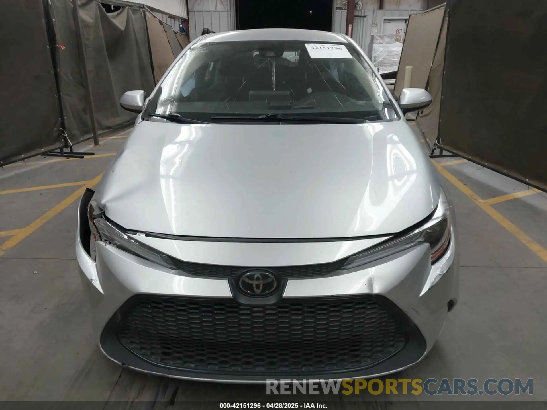 12 Photograph of a damaged car JTDEPRAE7LJ055205 TOYOTA COROLLA 2020