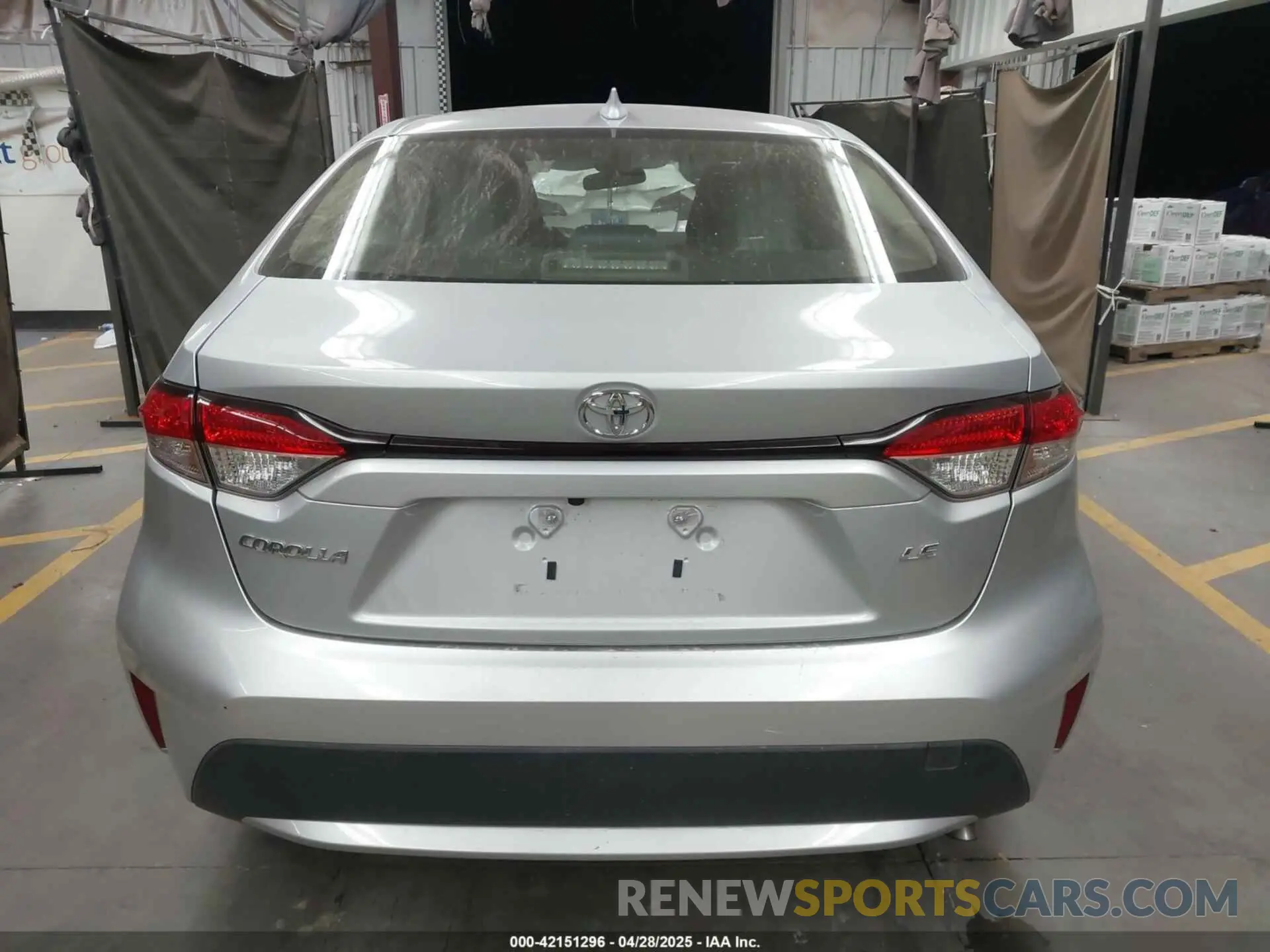 16 Photograph of a damaged car JTDEPRAE7LJ055205 TOYOTA COROLLA 2020