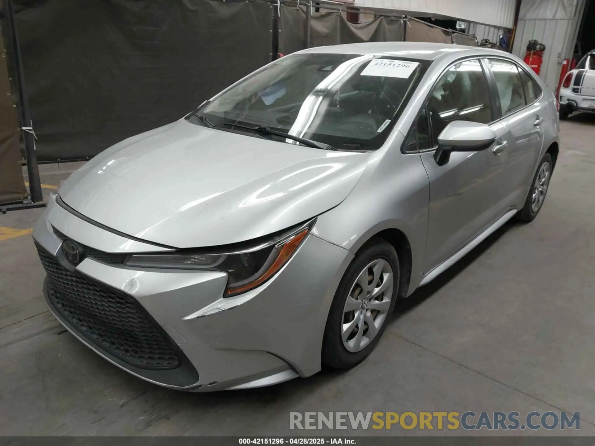 2 Photograph of a damaged car JTDEPRAE7LJ055205 TOYOTA COROLLA 2020