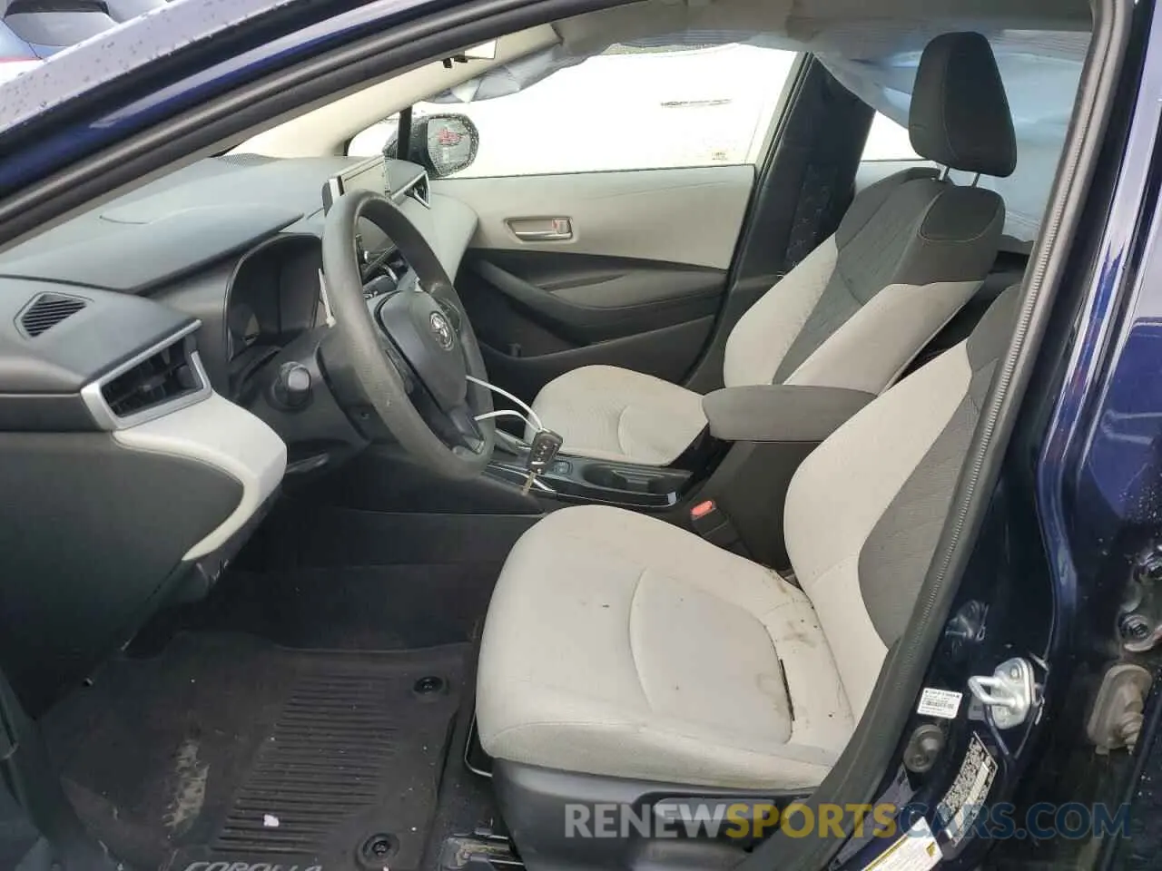 7 Photograph of a damaged car JTDEPRAE7LJ058685 TOYOTA COROLLA 2020
