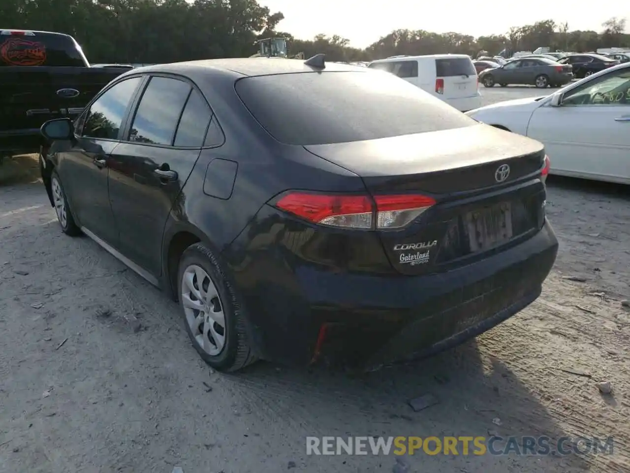 3 Photograph of a damaged car JTDEPRAE7LJ061523 TOYOTA COROLLA 2020