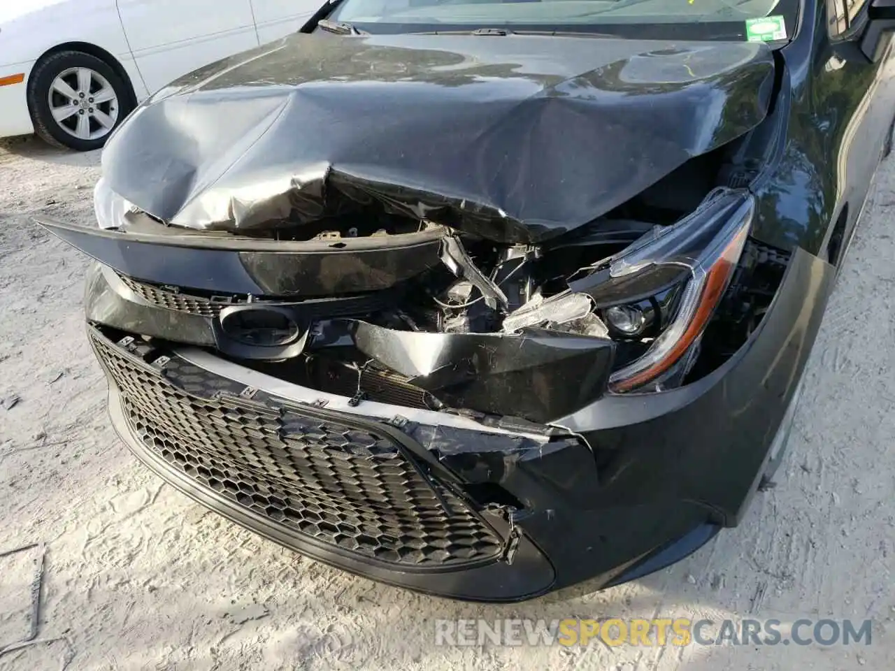 9 Photograph of a damaged car JTDEPRAE7LJ061523 TOYOTA COROLLA 2020