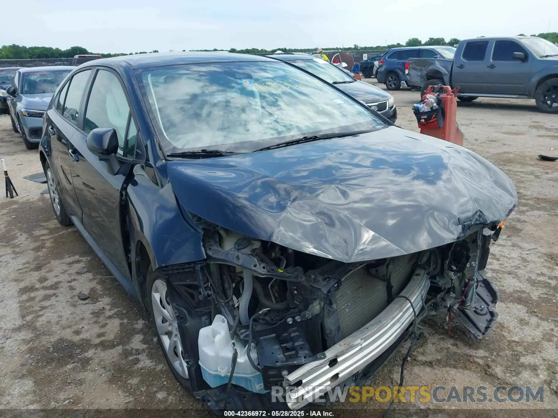 1 Photograph of a damaged car JTDEPRAE7LJ061862 TOYOTA COROLLA 2020
