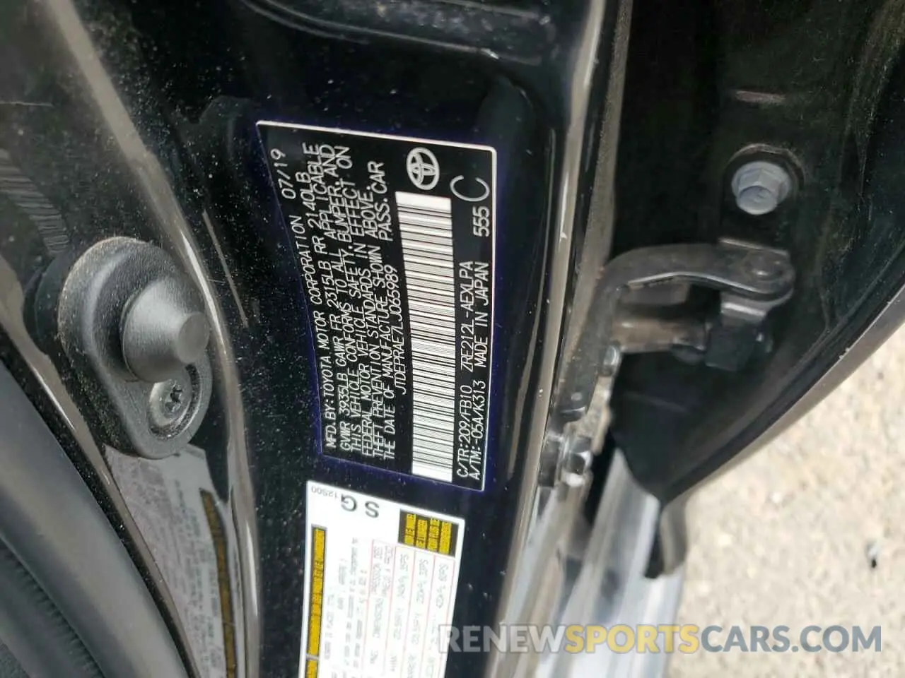 12 Photograph of a damaged car JTDEPRAE7LJ065989 TOYOTA COROLLA 2020