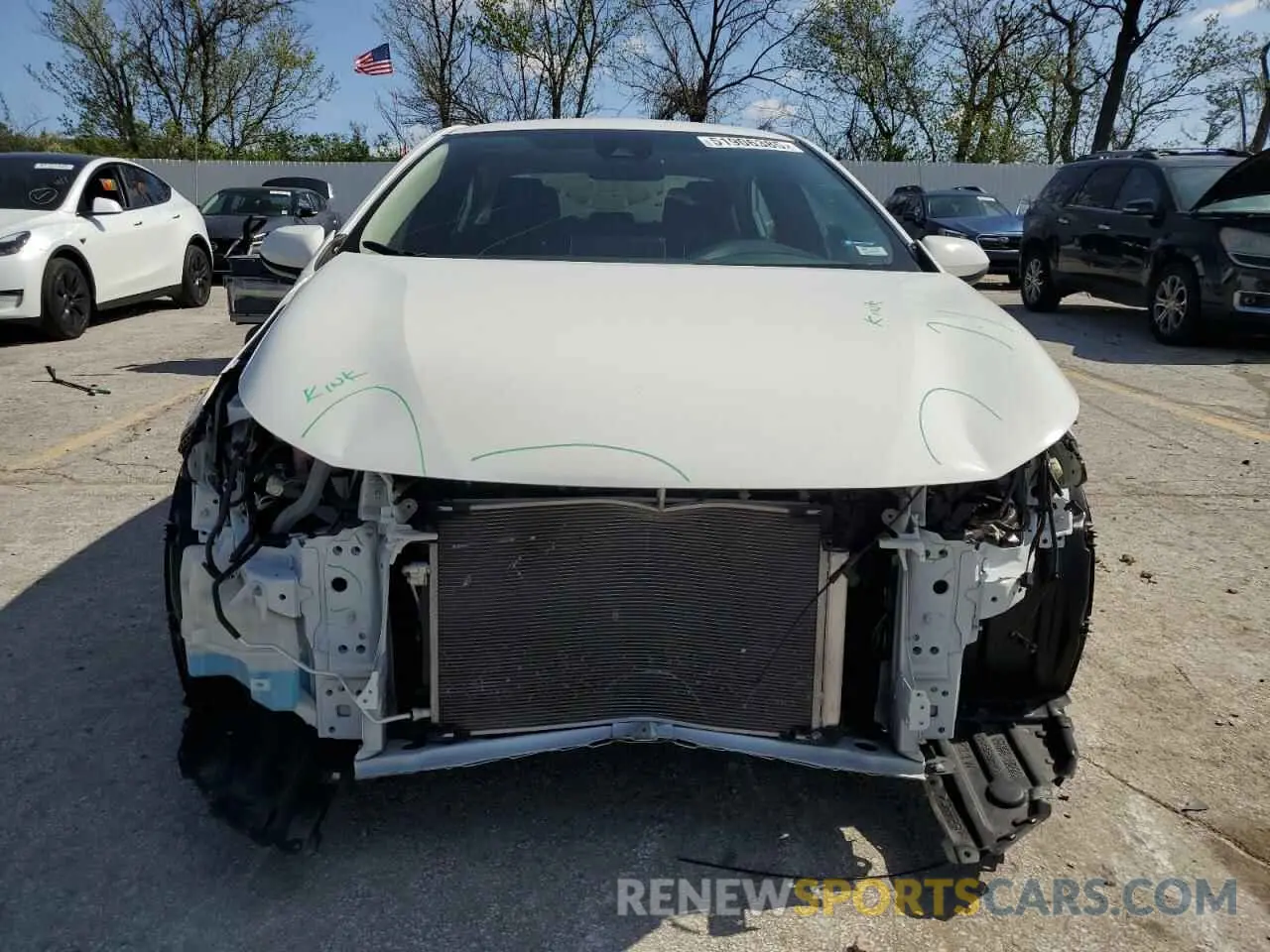5 Photograph of a damaged car JTDEPRAE7LJ078550 TOYOTA COROLLA 2020